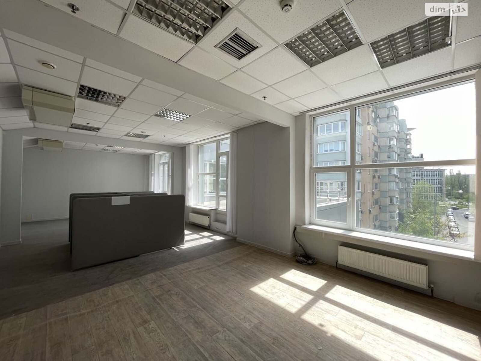 Аренда офисного помещения в Киеве, Раисы Окипной улица 8Б, помещений - 1, этаж - 1 фото 1