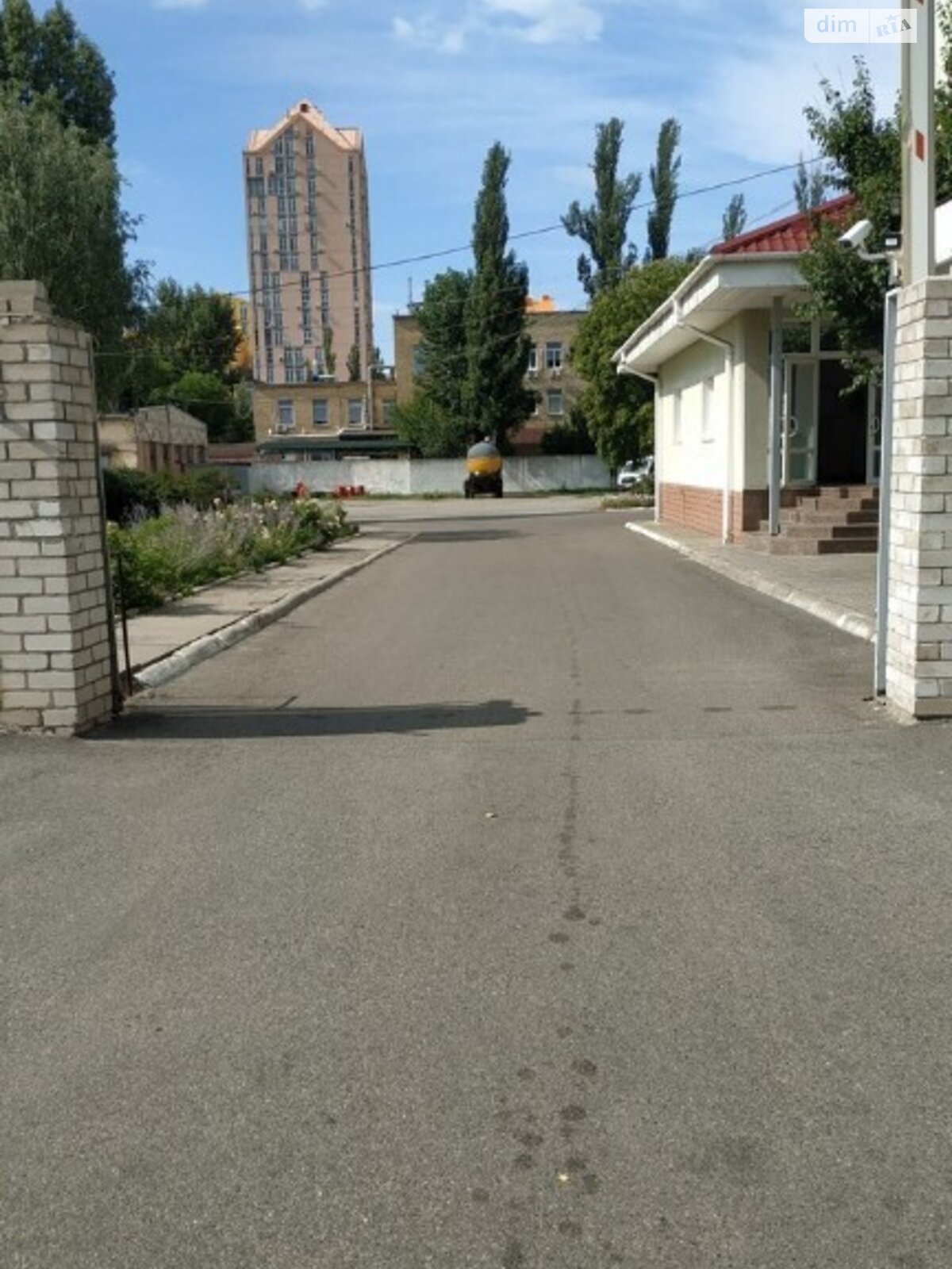 Оренда офісного приміщення в Києві, Березнева вулиця, приміщень - 1, поверх - 3 фото 1 Оренда офісного приміщення в Києві, Березнева вулиця, приміщень - 1, поверх - 3 фото 1