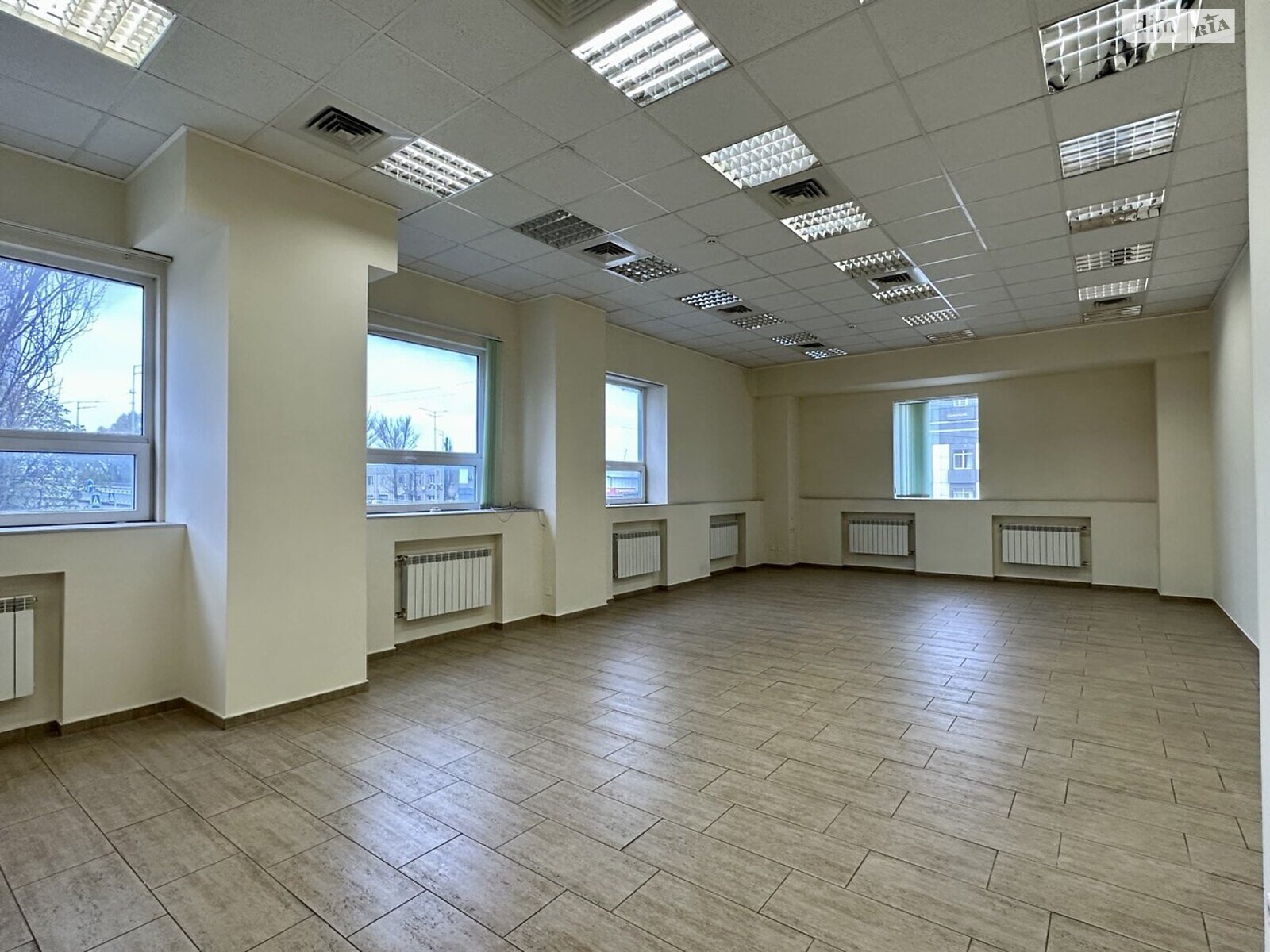 Аренда офисного помещения в Киеве, Новоконстантиновская улица, помещений - 17, этаж - 2 фото 1 Аренда офисного помещения в Киеве, Новоконстантиновская улица, помещений - 17, этаж - 2 фото 1