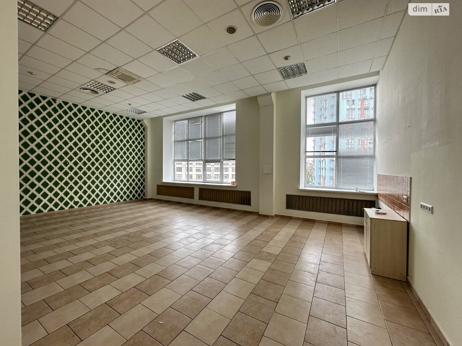 Аренда офисного помещения в Киеве, Сурикова улица, помещений -, этаж - 4 фото 1