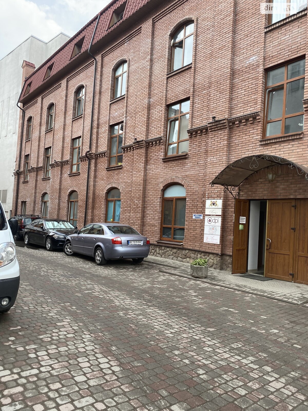 Аренда офисного помещения в Львове, Джерельна улица 38, помещений - 2, этаж - 1 фото 1