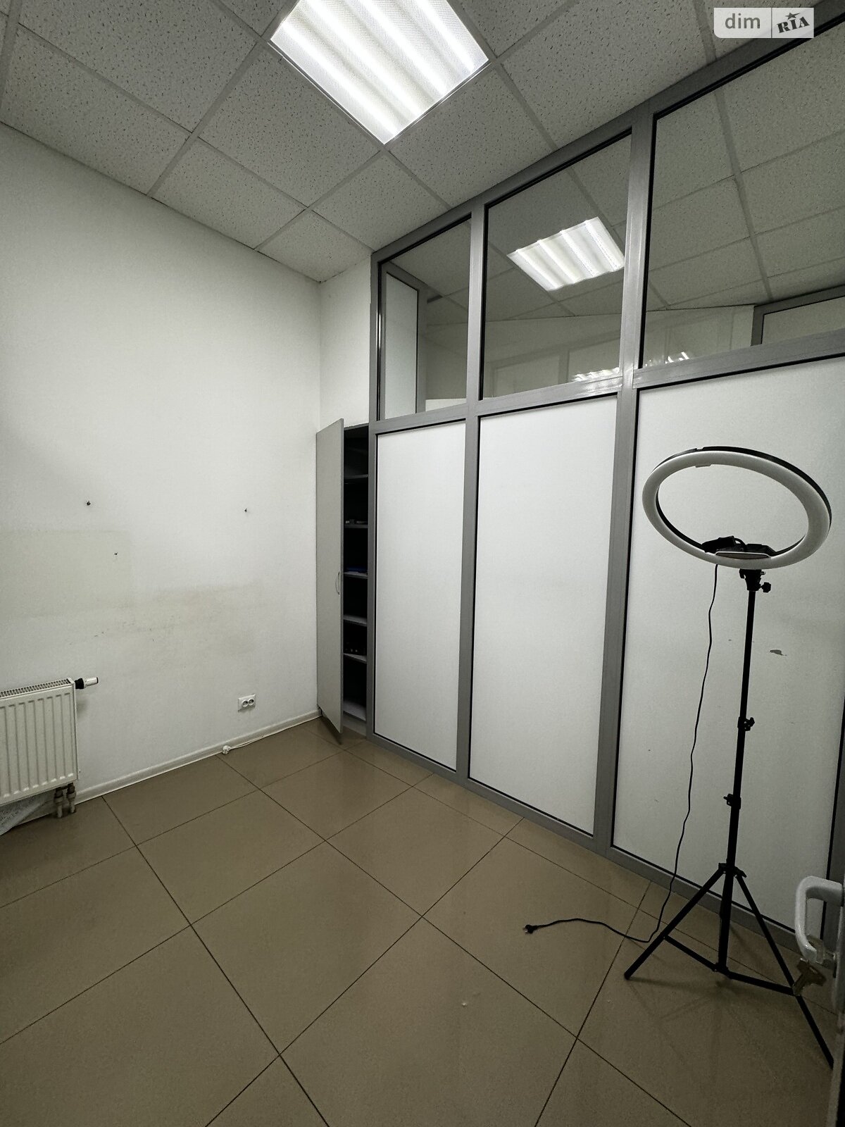 Аренда офисного помещения в Львове, Липинского улица 28, помещений - 6, этаж - 1 фото 1