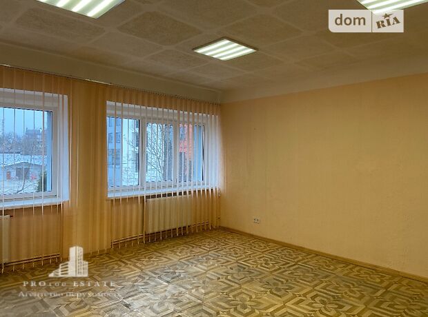 Аренда офисного помещения в Львове, Юнакива Генерала улица, помещений - 1 фото 1 Аренда офисного помещения в Львове, Юнакива Генерала улица, помещений - 1 фото 1