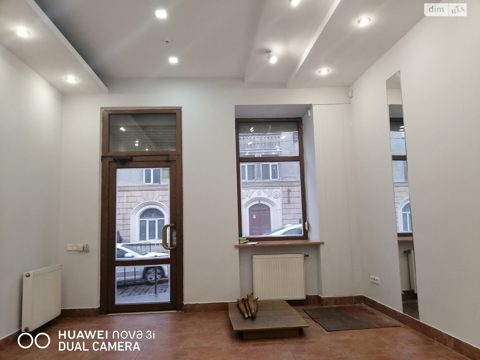 Аренда офисного помещения в Львове, Городоцкая улица, помещений - 2, этаж - 1 фото 1