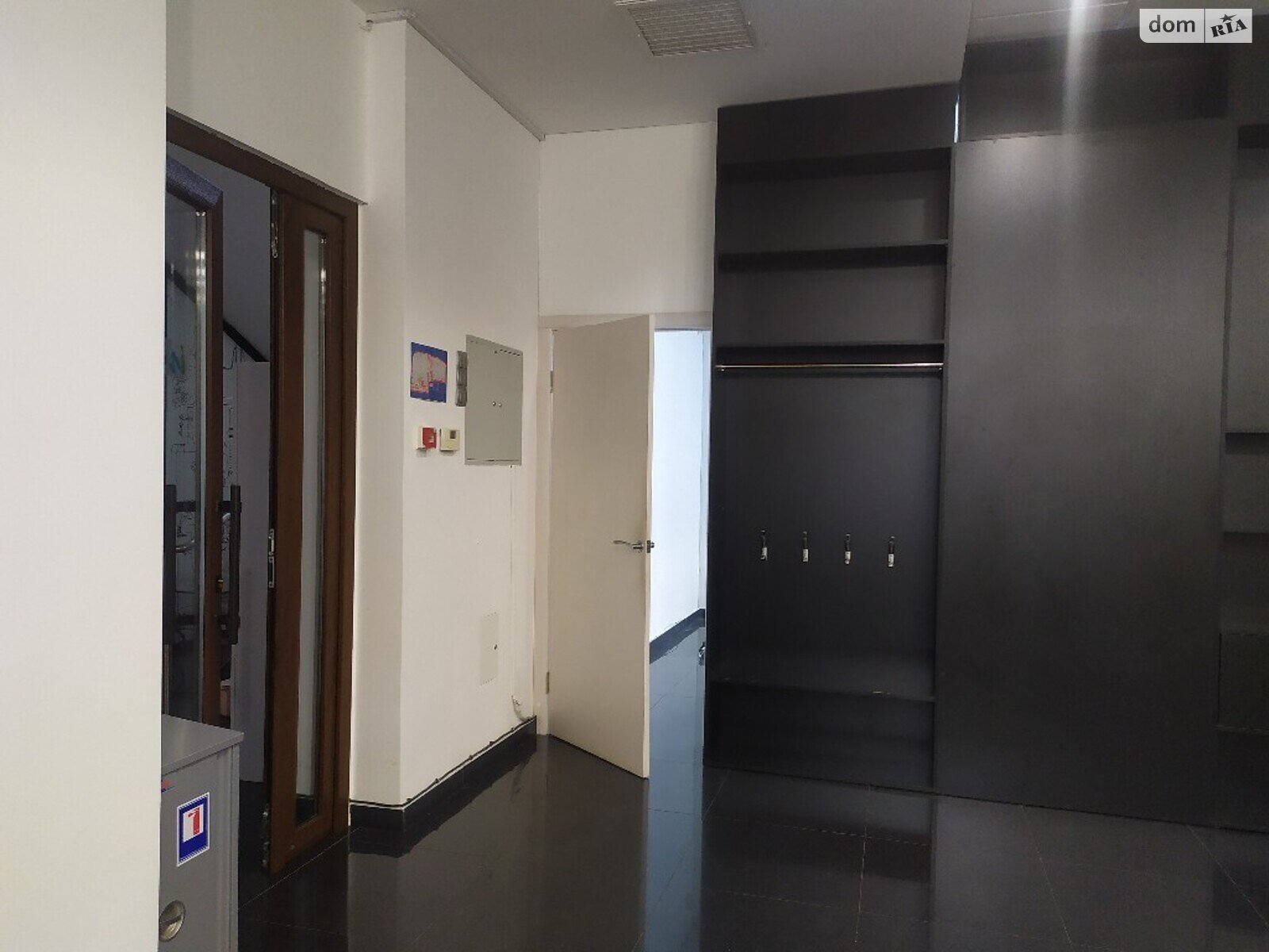 Аренда офисного помещения в Виннице, Архитектора Артынова улица, помещений - 6, этаж - 1 фото 1