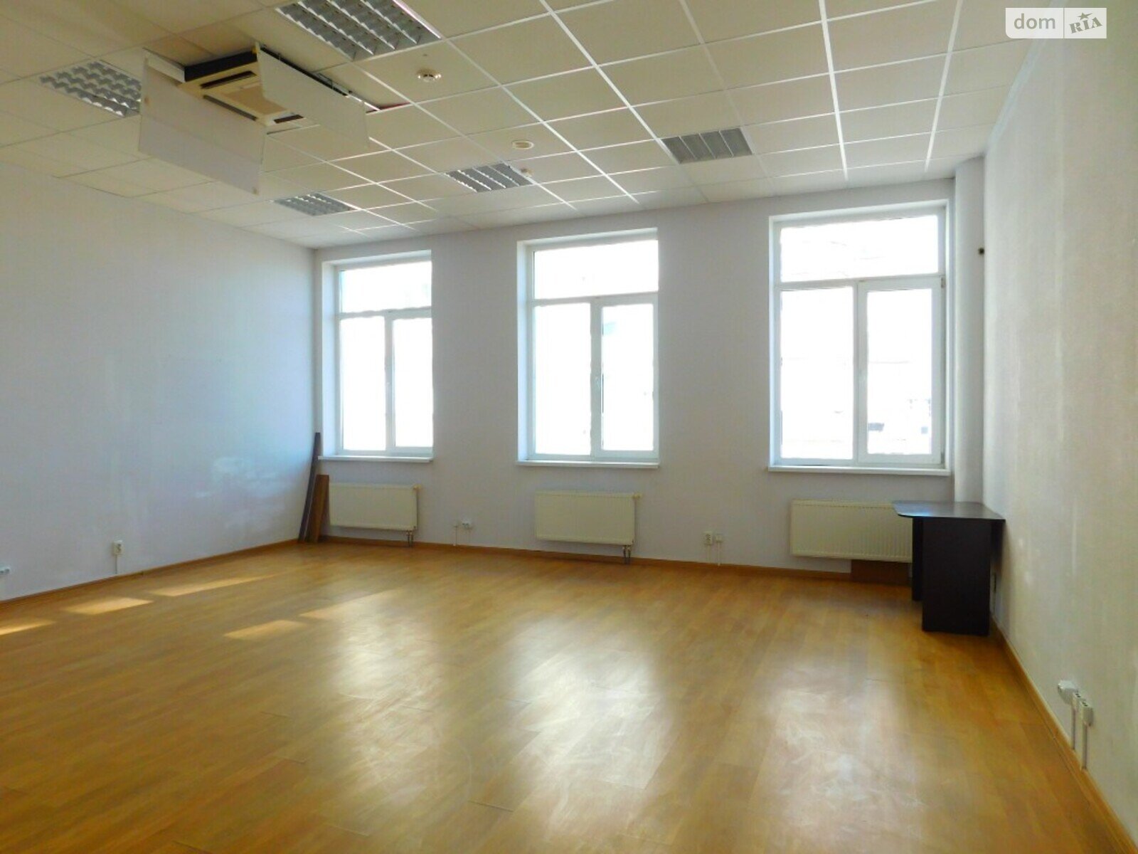 Оренда офісного приміщення в Вінниці, Пирогова вулиця, приміщень - 1, поверх - 5 фото 1