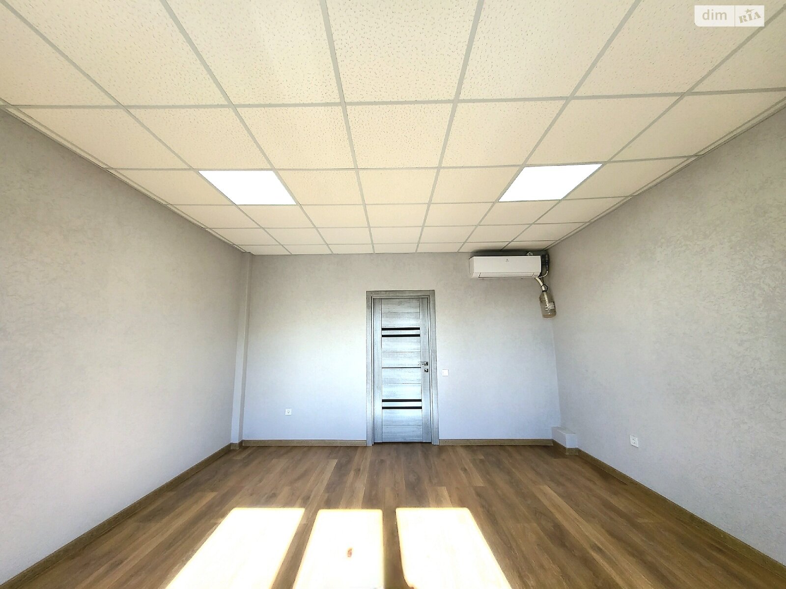 Аренда офисного помещения в Якушинцах, ул. Барвинковая, помещений - 1, этаж - 2 фото 1