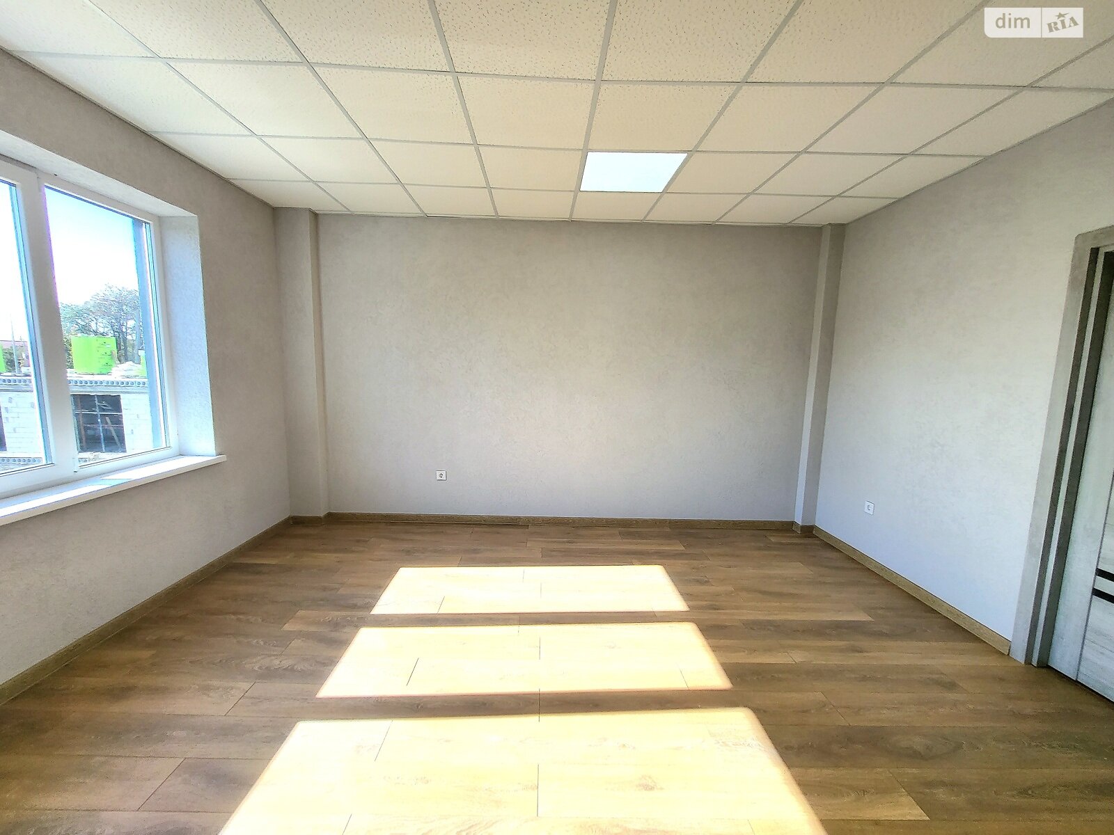 Аренда офисного помещения в Якушинцах, Хмельницьке шосе, помещений - 12, этаж - 1 фото 1