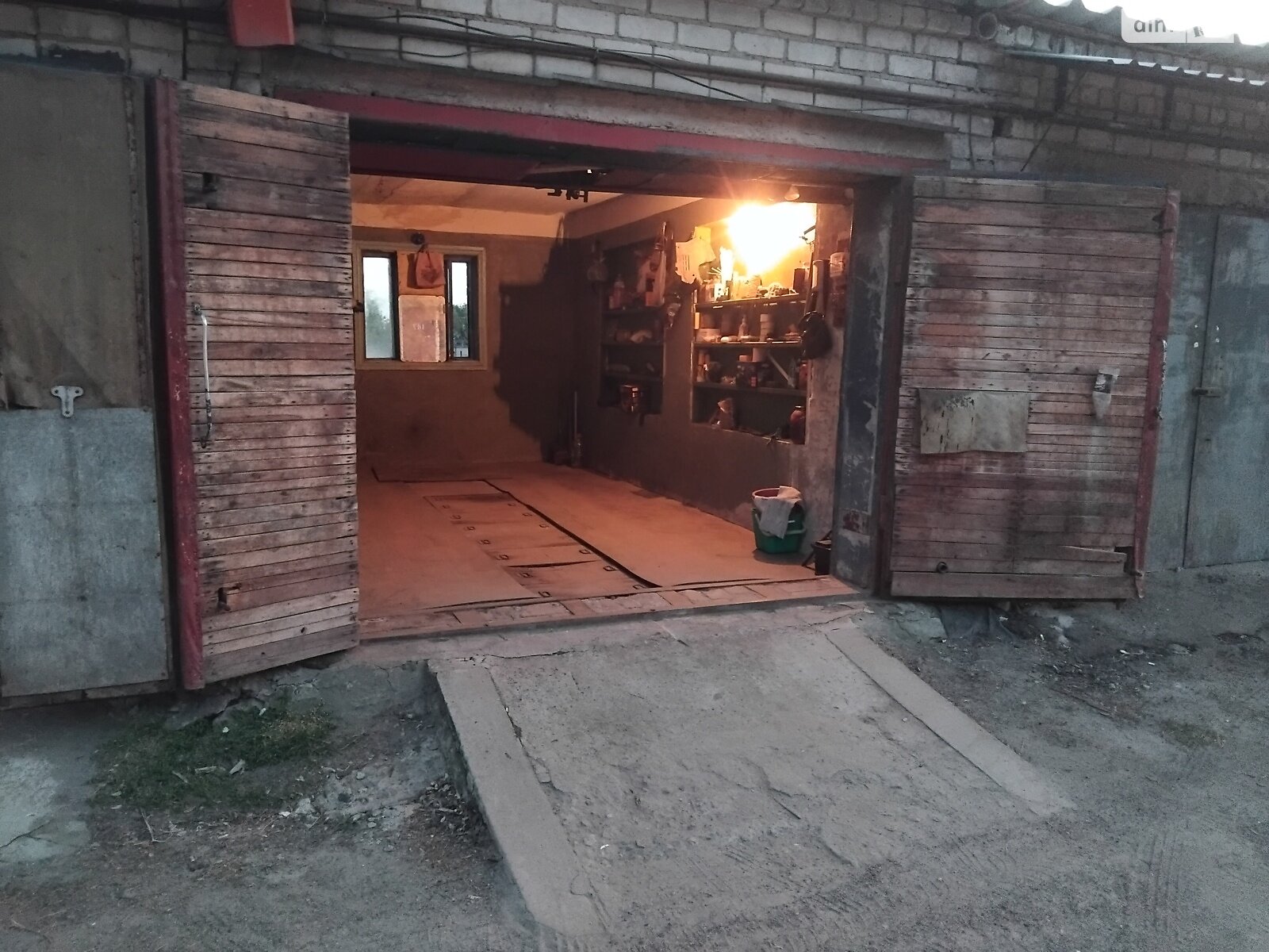 Отдельно стоящий гараж под легковое авто в Днепре, площадь 18 кв.м. фото 1 Отдельно стоящий гараж под легковое авто в Днепре, площадь 18 кв.м. фото 1