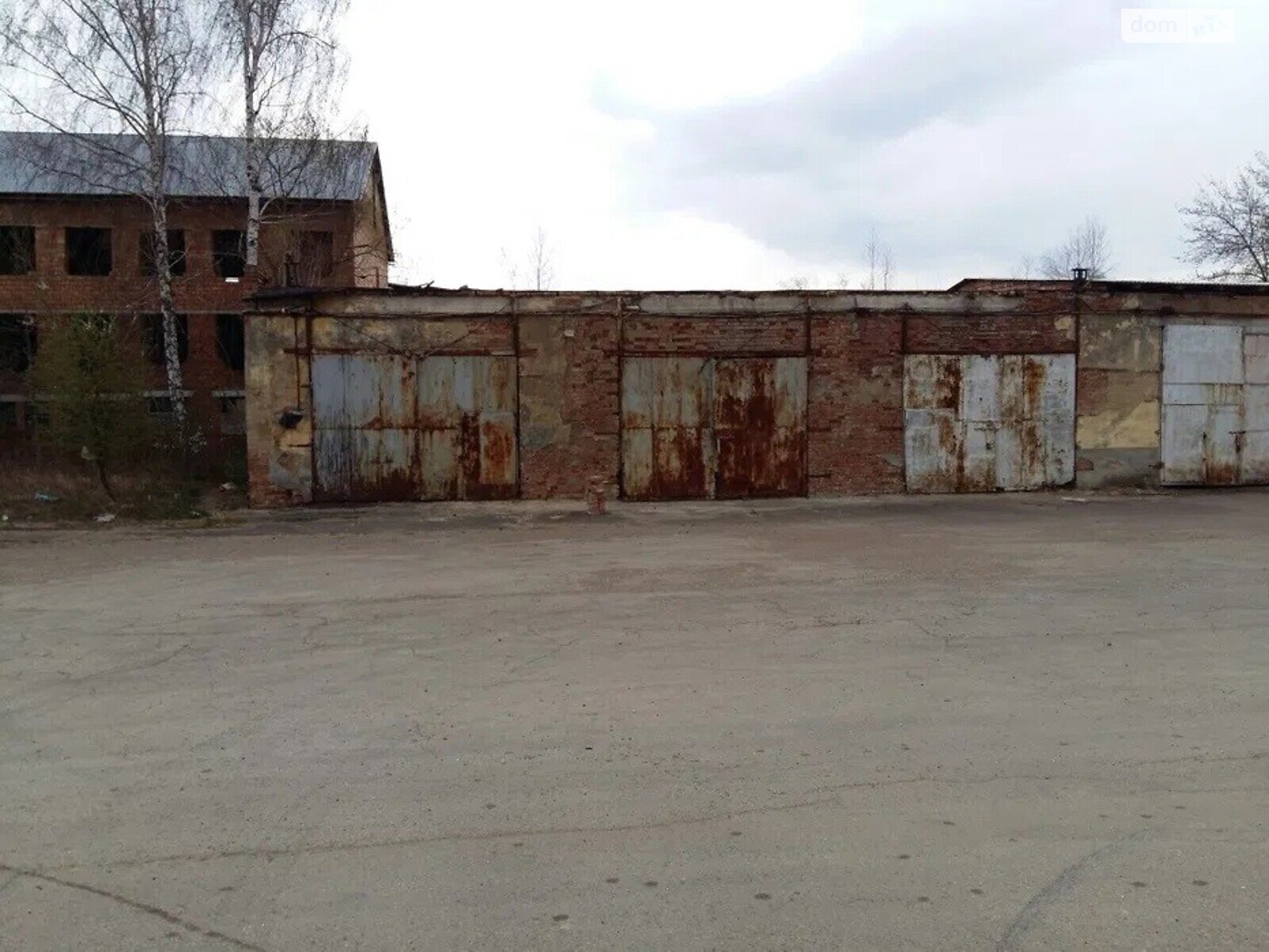 Отдельно стоящий гараж универсальный в Дрогобыче, площадь 200 кв.м. фото 1