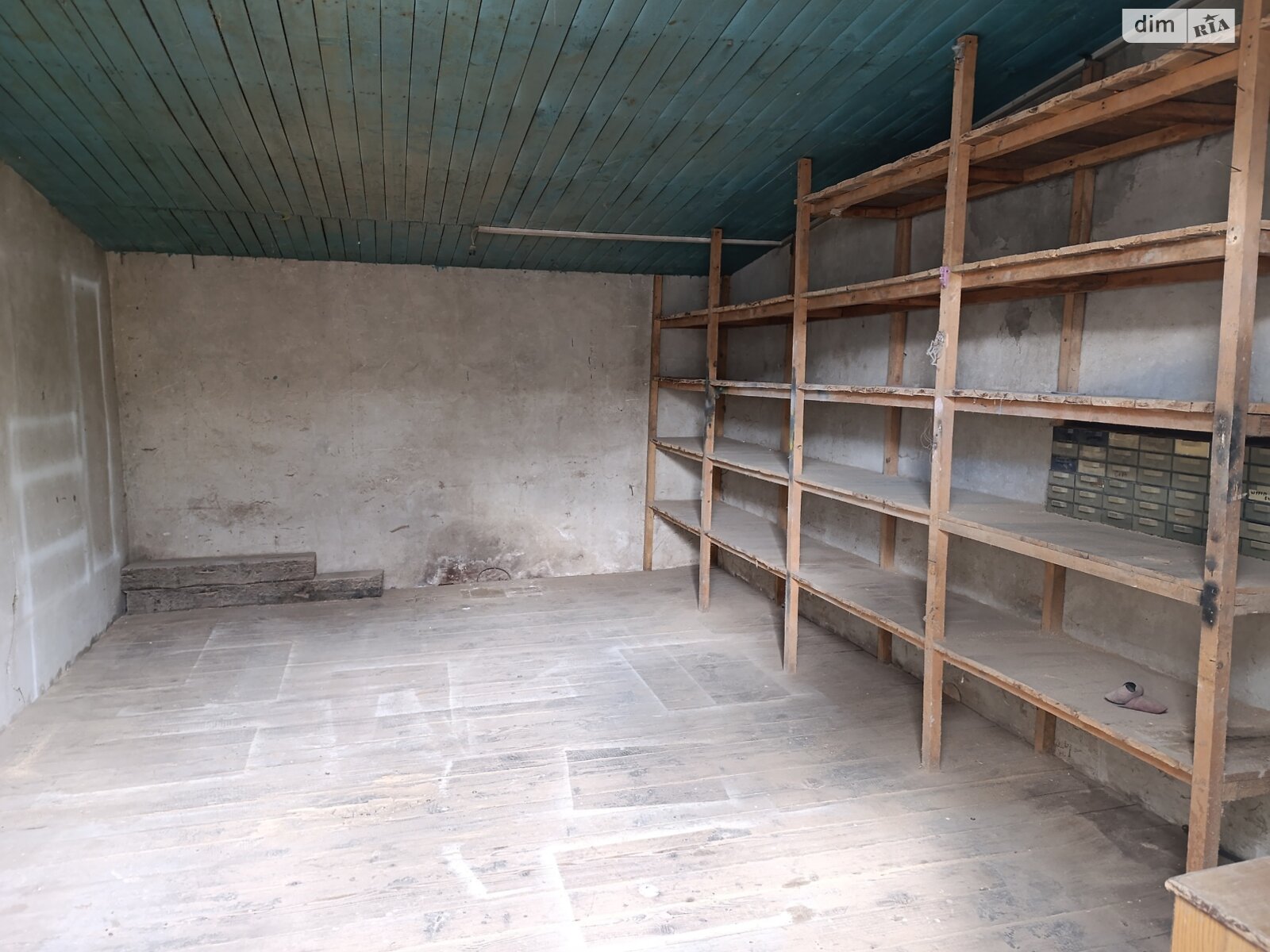 Окремий гараж під легкове авто в Івано-Франківську, площа 20 кв.м. фото 1 Окремий гараж під легкове авто в Івано-Франківську, площа 20 кв.м. фото 1
