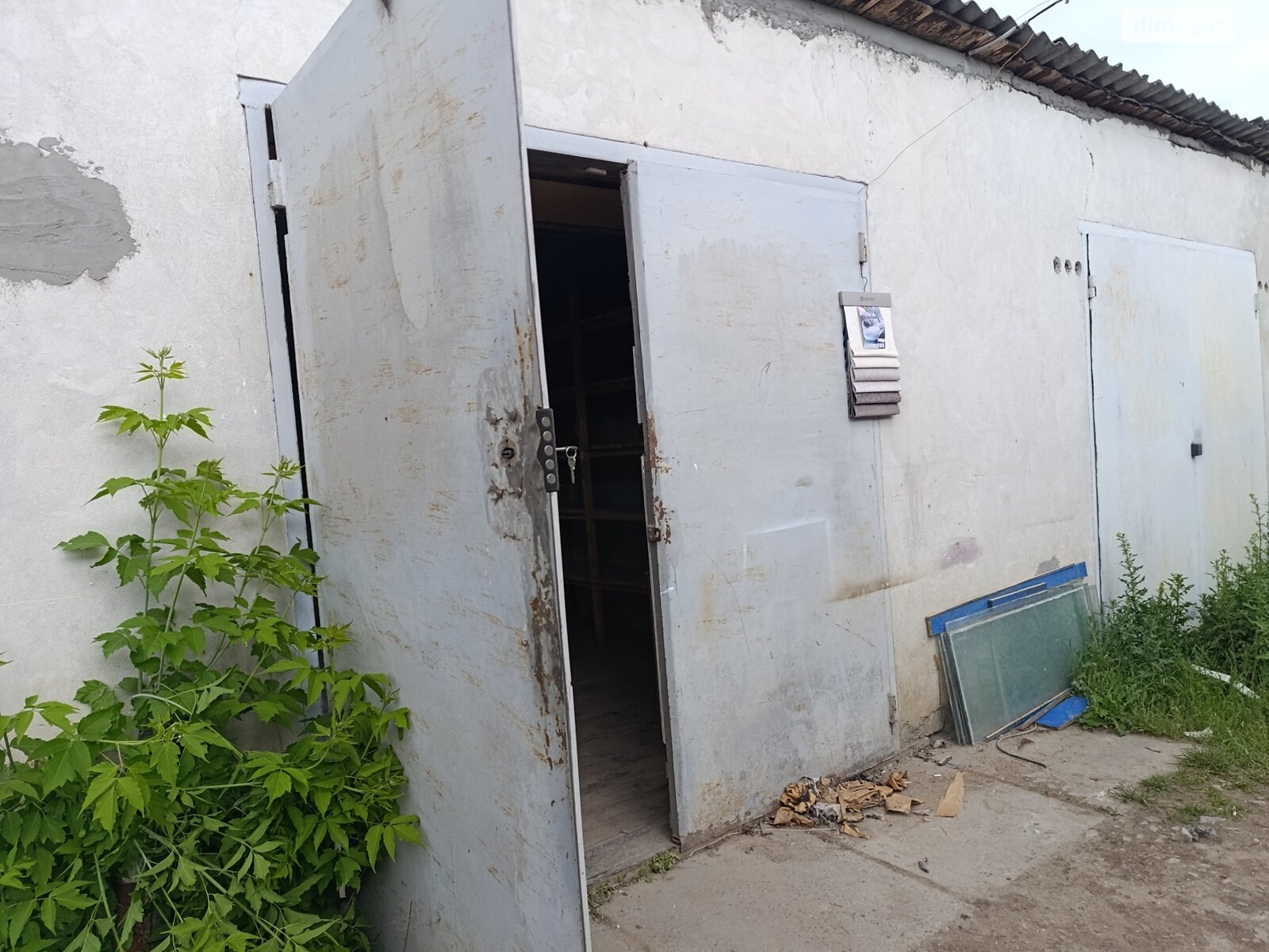 Окремий гараж під легкове авто в Івано-Франківську, площа 20 кв.м. фото 1 Окремий гараж під легкове авто в Івано-Франківську, площа 20 кв.м. фото 1