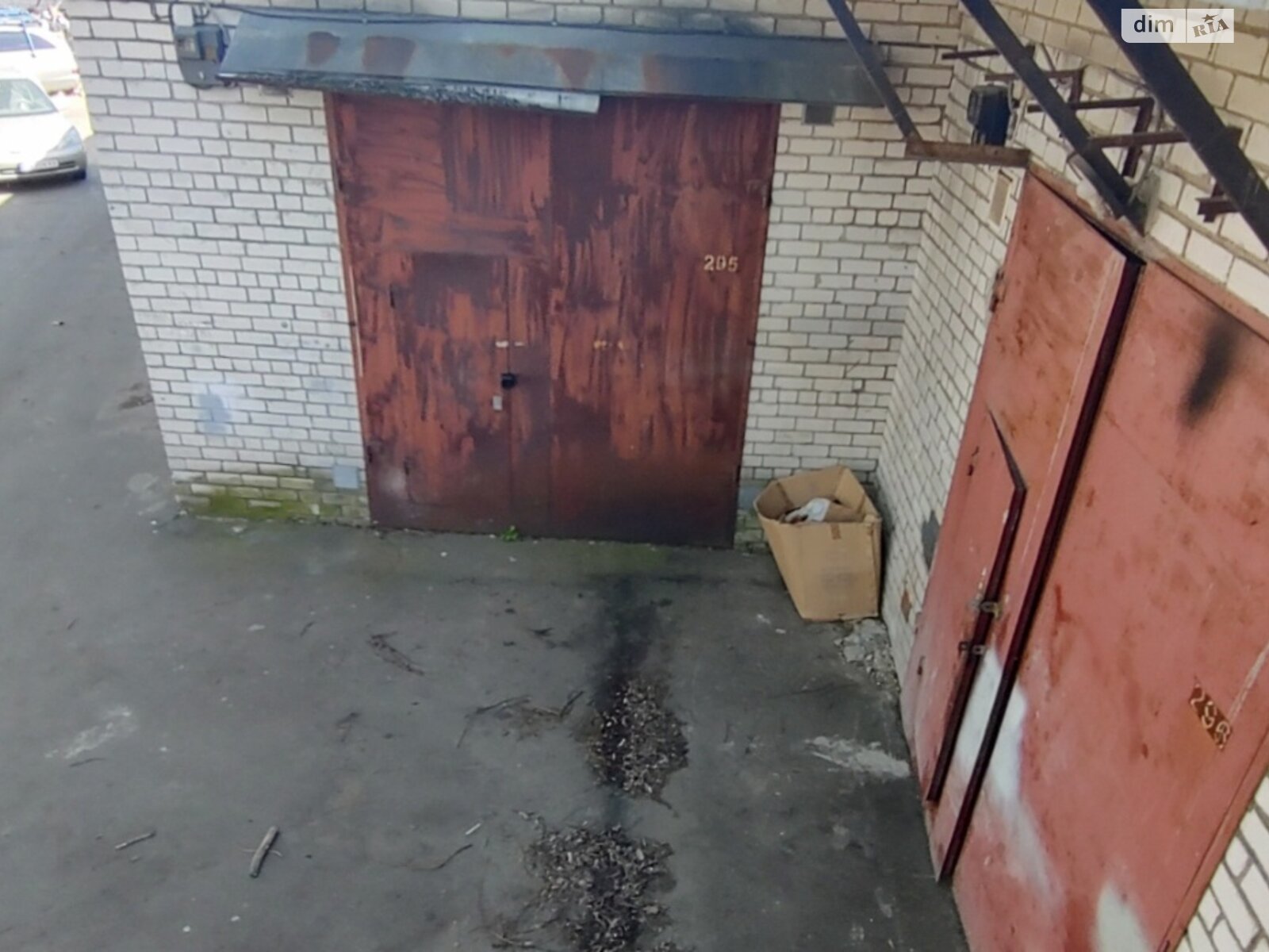 Отдельно стоящий гараж под бус в Киеве, площадь 70 кв.м. фото 1