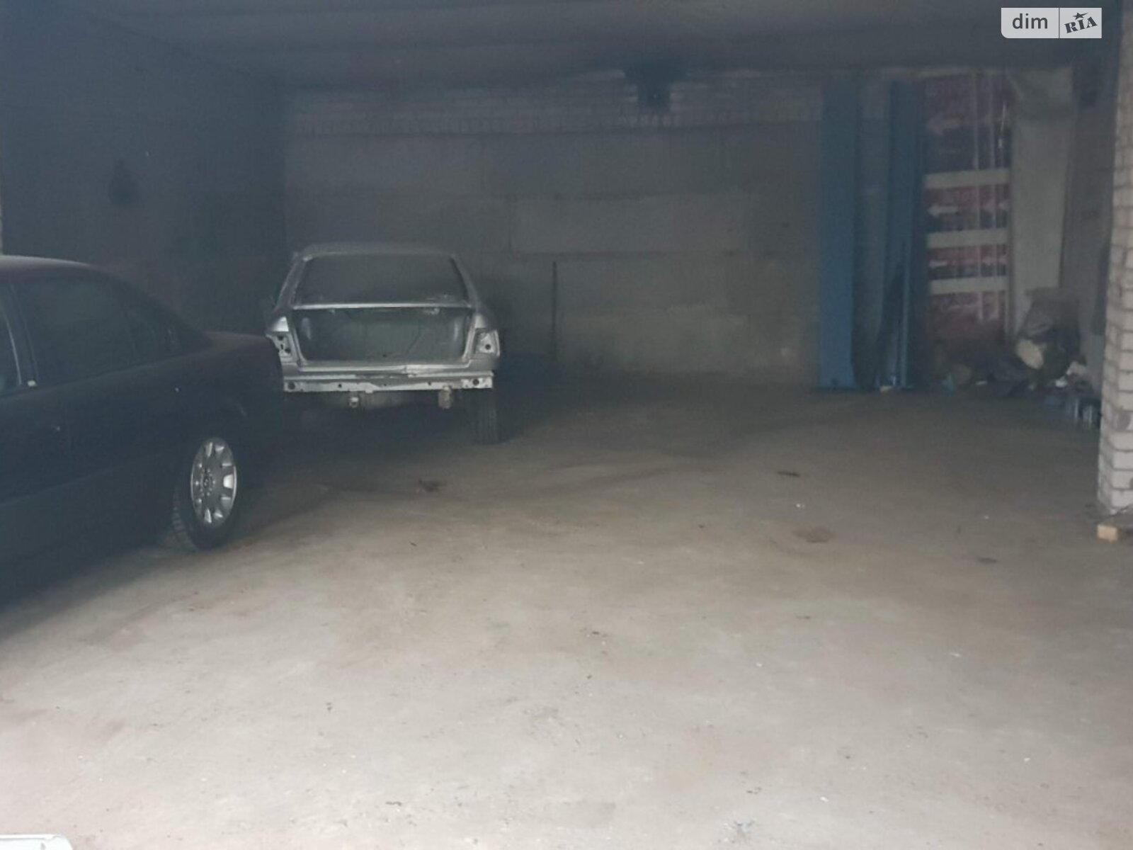 Отдельно стоящий гараж под бус в Киеве, площадь 96 кв.м. фото 1