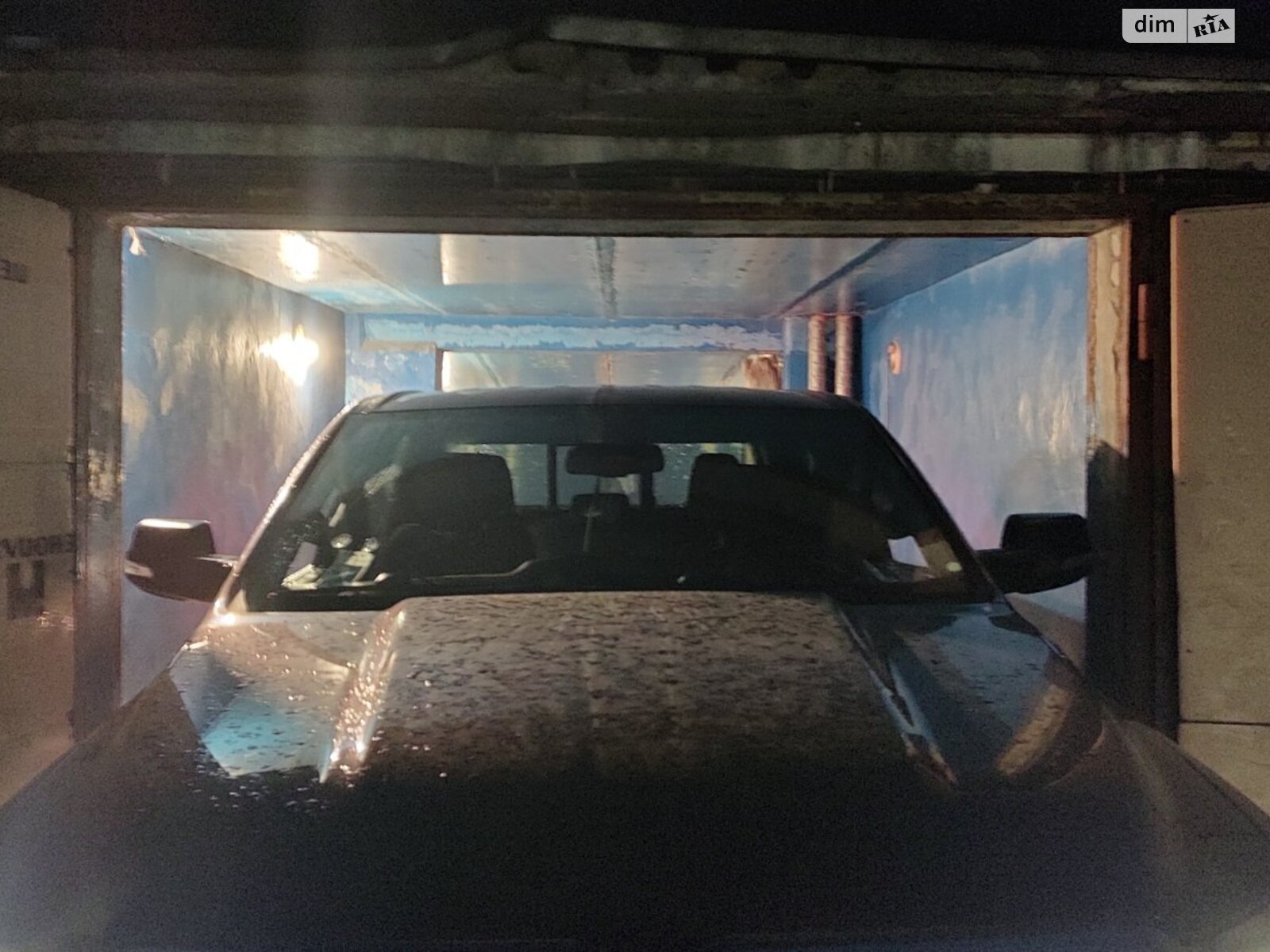 Отдельно стоящий гараж под легковое авто в Киеве, площадь 90 кв.м. фото 1 Отдельно стоящий гараж под легковое авто в Киеве, площадь 90 кв.м. фото 1