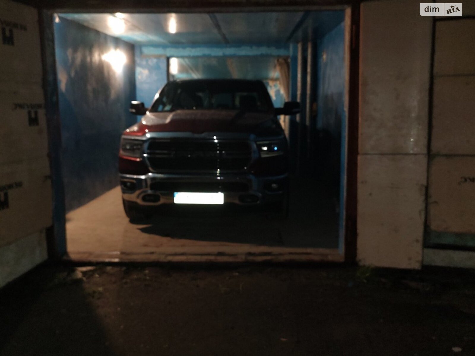 Отдельно стоящий гараж под легковое авто в Киеве, площадь 90 кв.м. фото 1 Отдельно стоящий гараж под легковое авто в Киеве, площадь 90 кв.м. фото 1