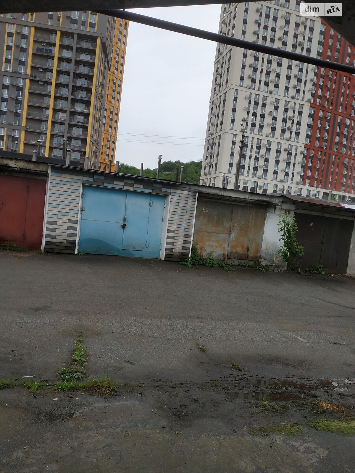 Отдельно стоящий гараж под легковое авто в Киеве, площадь 18 кв.м. фото 1 Отдельно стоящий гараж под легковое авто в Киеве, площадь 18 кв.м. фото 1