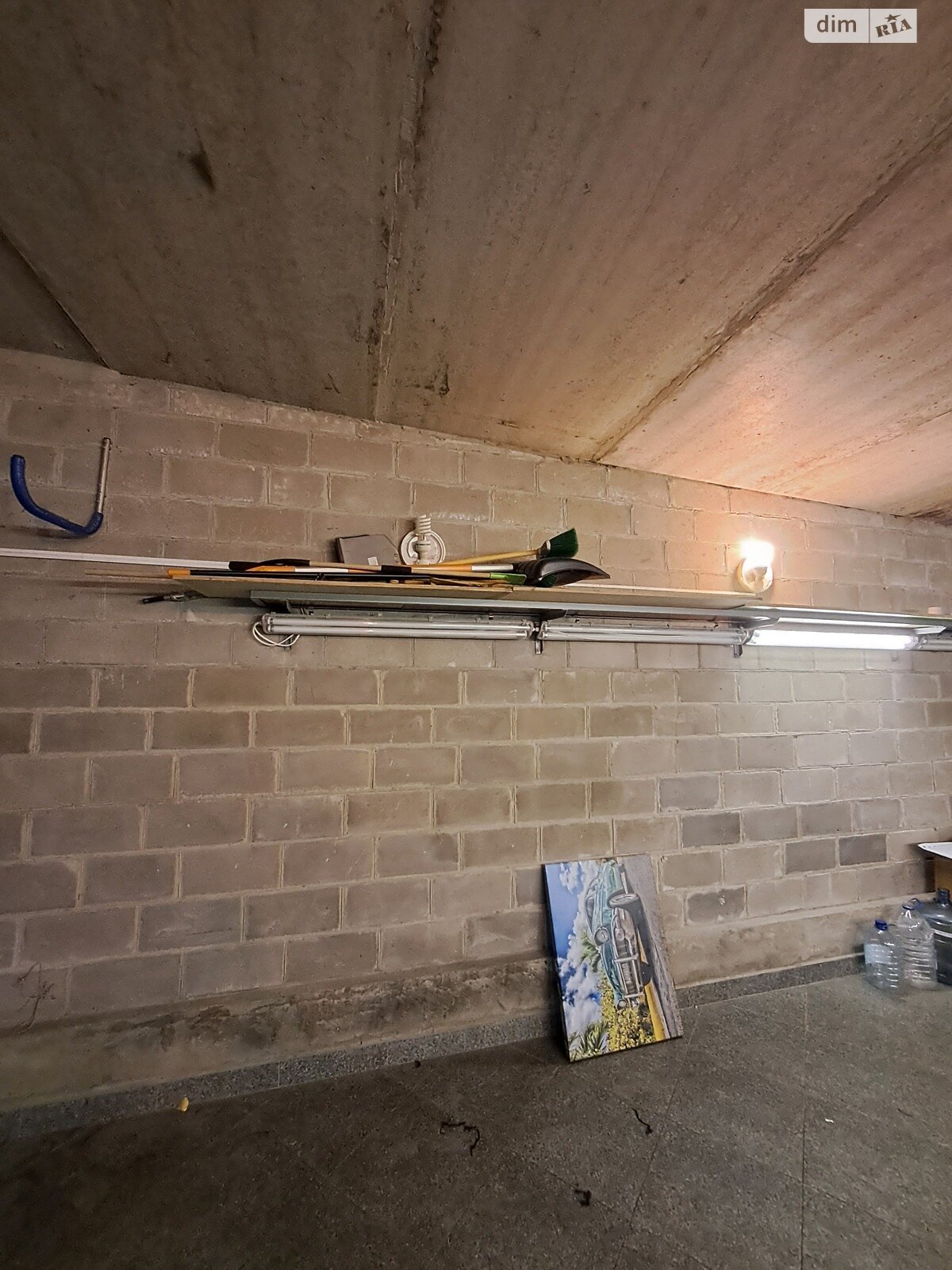 Отдельно стоящий гараж универсальный в Киеве, площадь 40 кв.м. фото 1 Отдельно стоящий гараж универсальный в Киеве, площадь 40 кв.м. фото 1