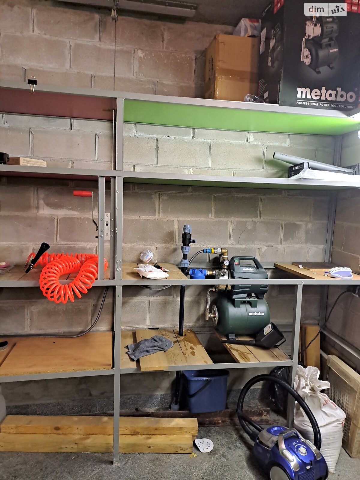 Отдельно стоящий гараж универсальный в Киеве, площадь 40 кв.м. фото 1 Отдельно стоящий гараж универсальный в Киеве, площадь 40 кв.м. фото 1