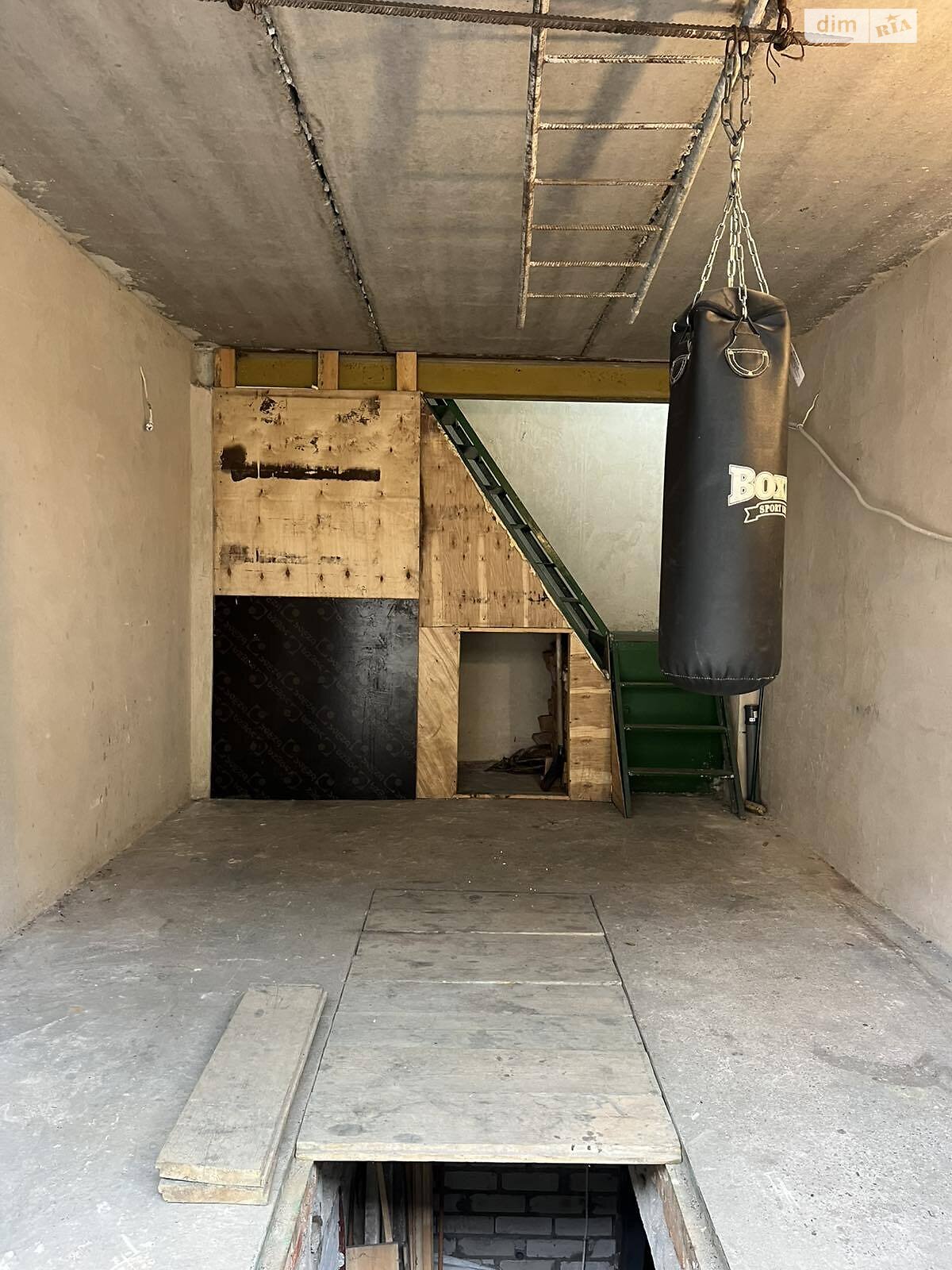 Отдельно стоящий гараж под легковое авто в Киеве, площадь 60.5 кв.м. фото 1 Отдельно стоящий гараж под легковое авто в Киеве, площадь 60.5 кв.м. фото 1