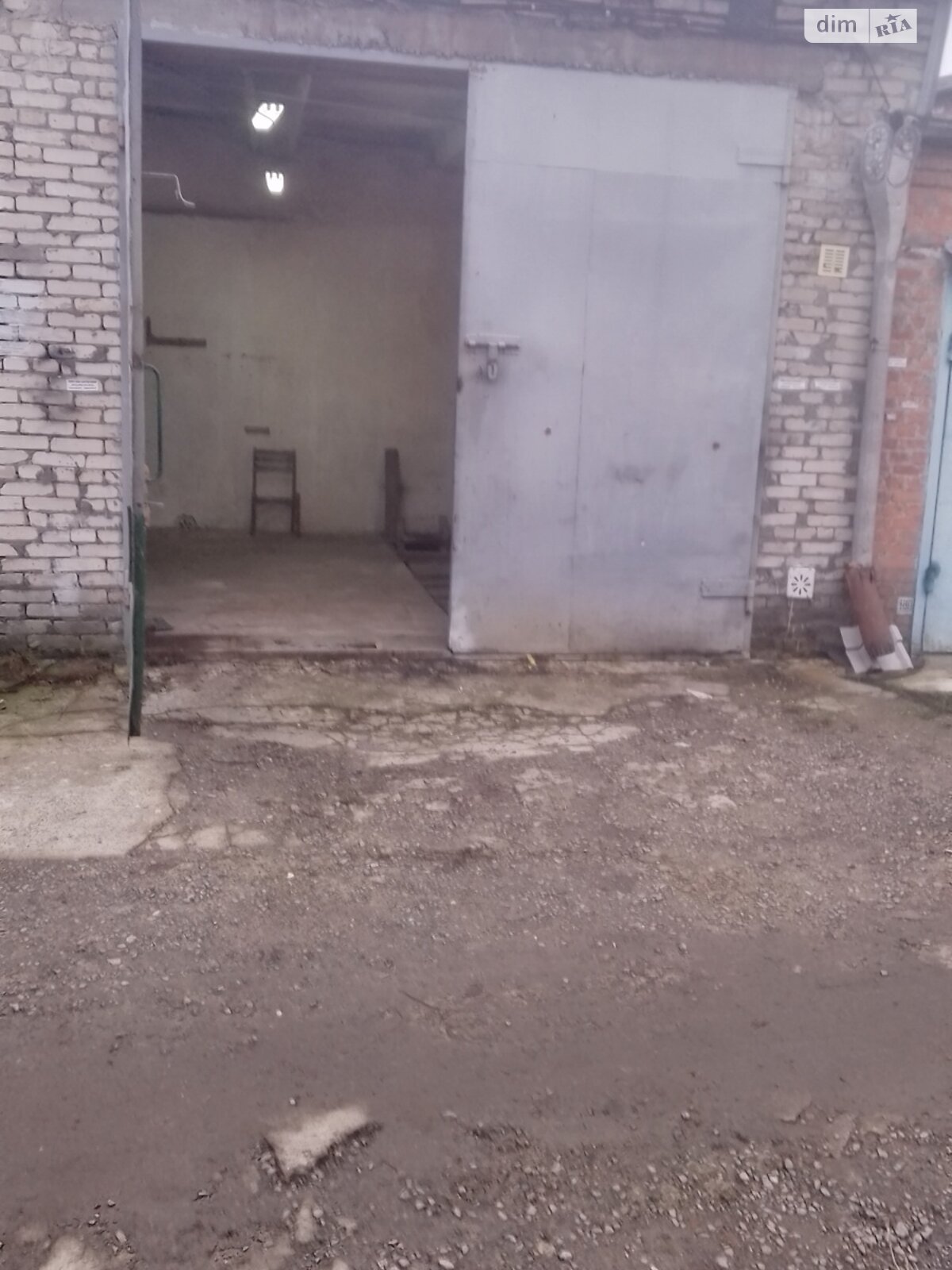 Отдельно стоящий гараж универсальный в Луцке, площадь 35.35 кв.м. фото 1