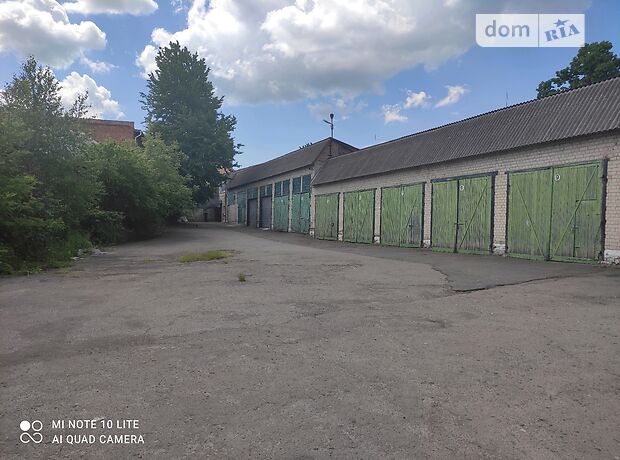 Отдельно стоящий гараж универсальный в Луцке, площадь 700 кв.м. фото 1 Отдельно стоящий гараж универсальный в Луцке, площадь 700 кв.м. фото 1