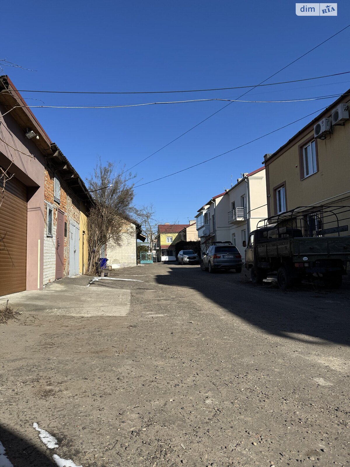Отдельно стоящий гараж под легковое авто в Львове, площадь 19 кв.м. фото 1 Отдельно стоящий гараж под легковое авто в Львове, площадь 19 кв.м. фото 1