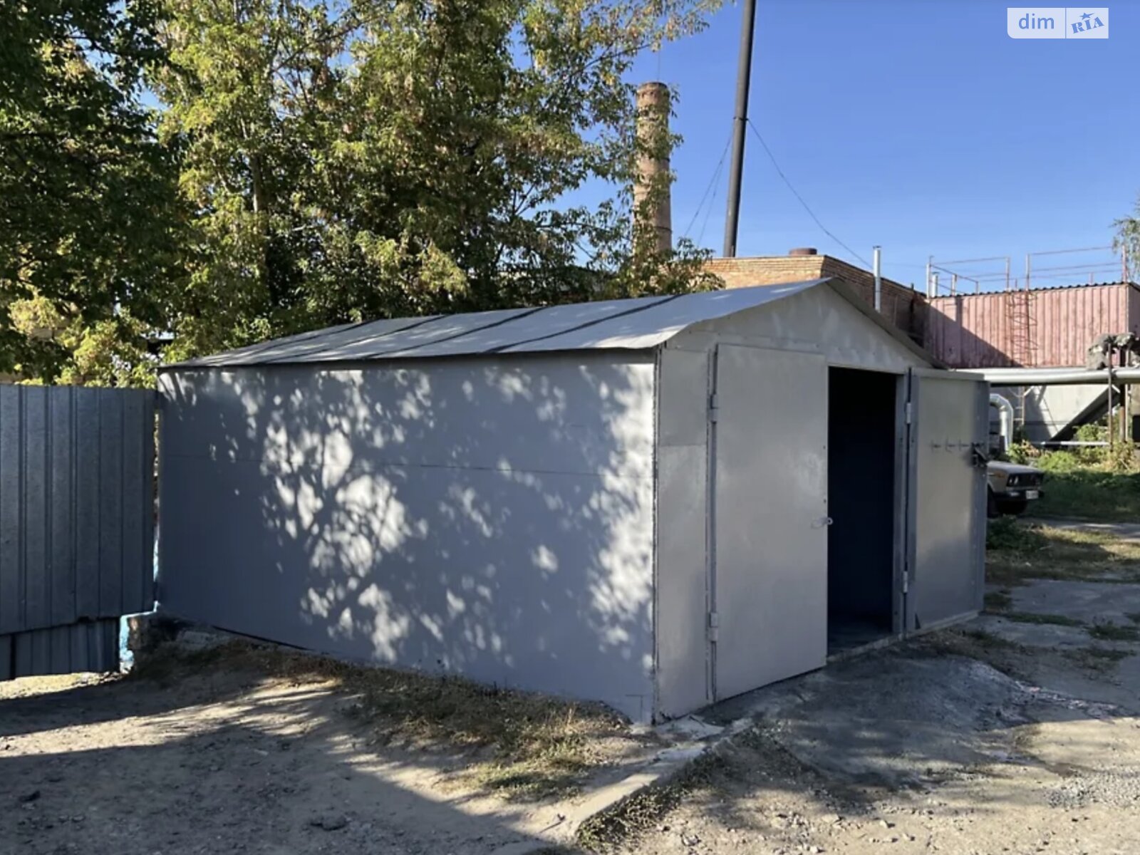 Окремий гараж під легкове авто в Полтаві, площа 20 кв.м. фото 1 Окремий гараж під легкове авто в Полтаві, площа 20 кв.м. фото 1