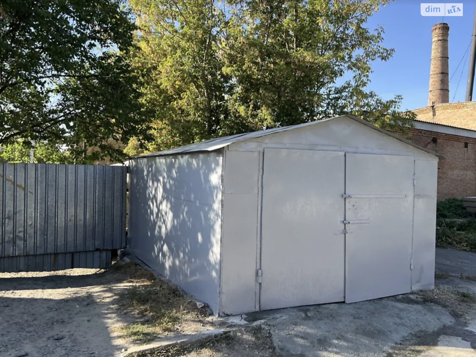 Окремий гараж під легкове авто в Полтаві, площа 20 кв.м. фото 1 Окремий гараж під легкове авто в Полтаві, площа 20 кв.м. фото 1