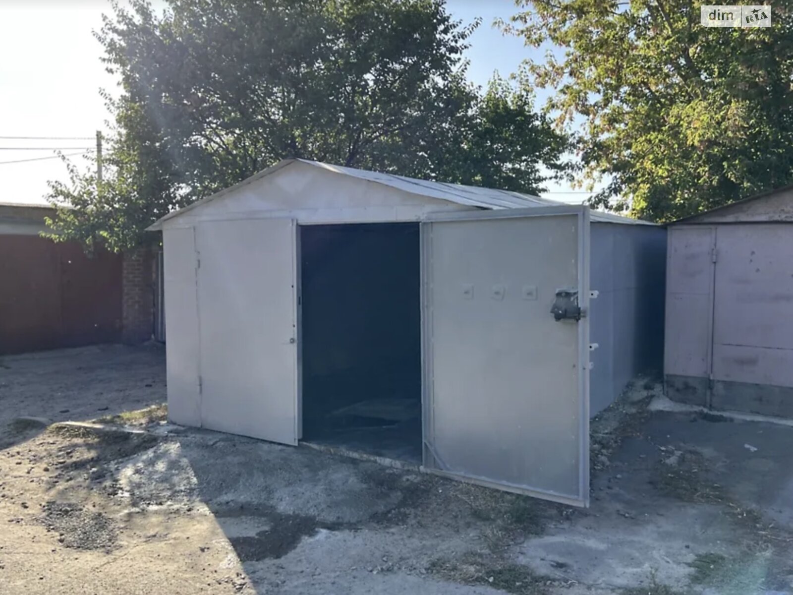 Окремий гараж під легкове авто в Полтаві, площа 20 кв.м. фото 1 Окремий гараж під легкове авто в Полтаві, площа 20 кв.м. фото 1