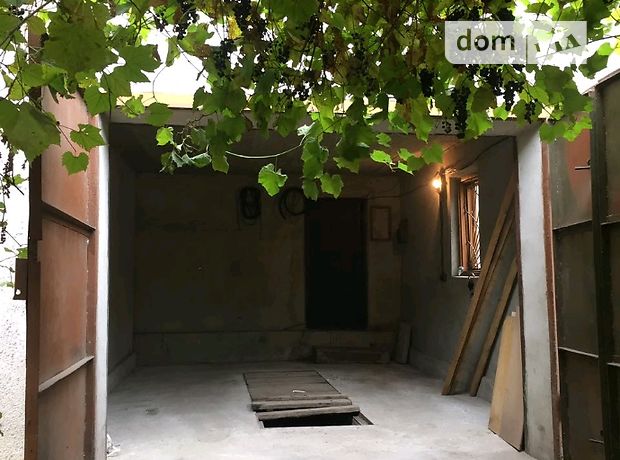 Отдельно стоящий гараж под легковое авто в Тернополе, площадь 18 кв.м. фото 1 Отдельно стоящий гараж под легковое авто в Тернополе, площадь 18 кв.м. фото 1