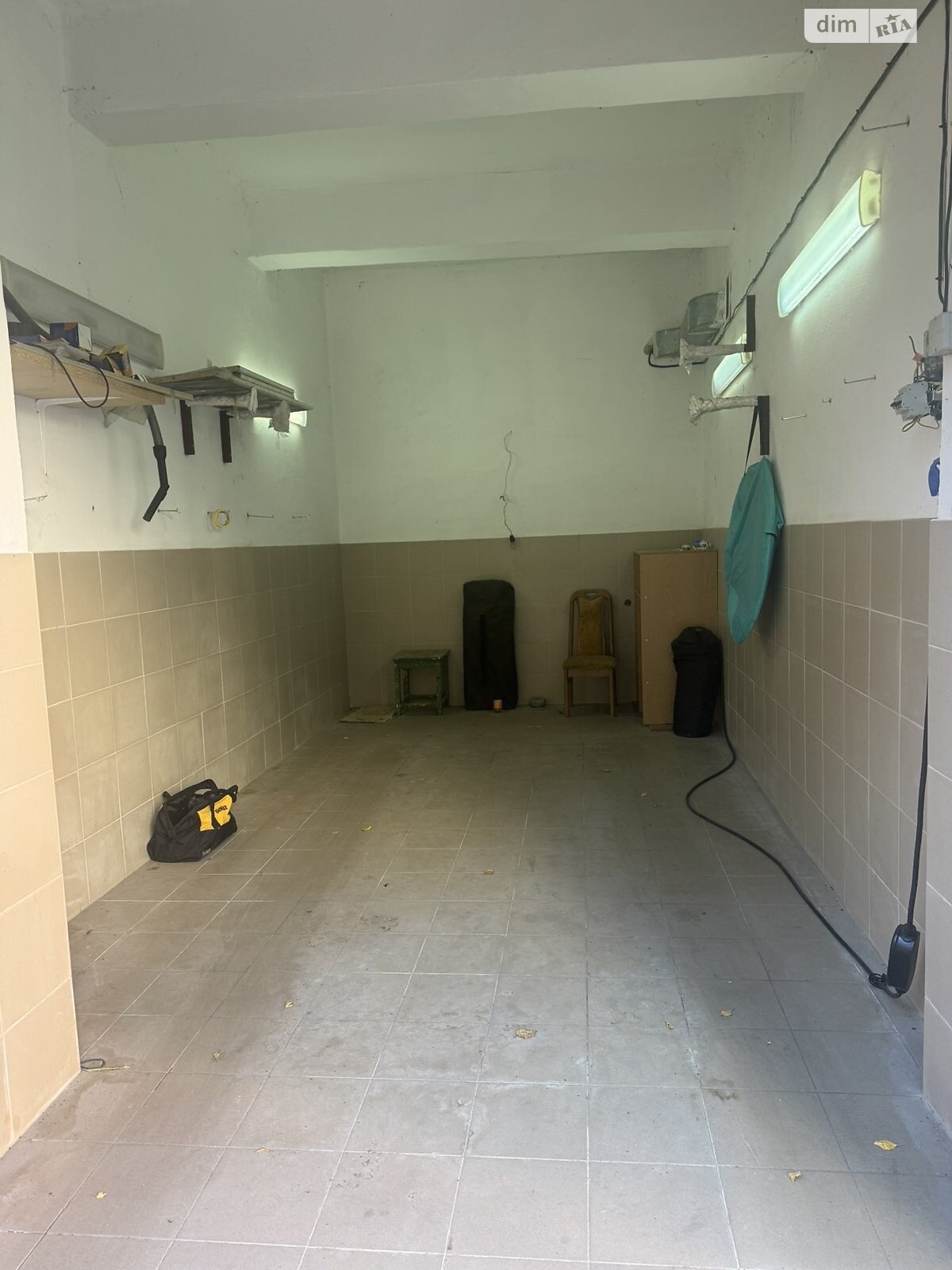 Отдельно стоящий гараж под легковое авто в Тернополе, площадь 16.8 кв.м. фото 1 Отдельно стоящий гараж под легковое авто в Тернополе, площадь 16.8 кв.м. фото 1