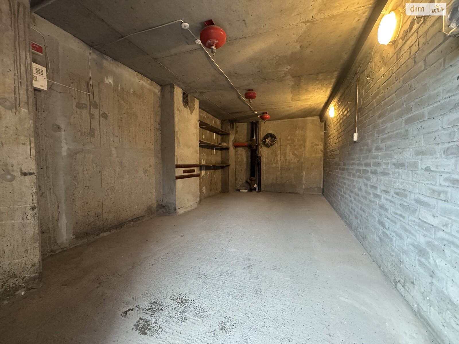 Отдельно стоящий гараж под легковое авто в Тернополе, площадь 17 кв.м. фото 1 Отдельно стоящий гараж под легковое авто в Тернополе, площадь 17 кв.м. фото 1