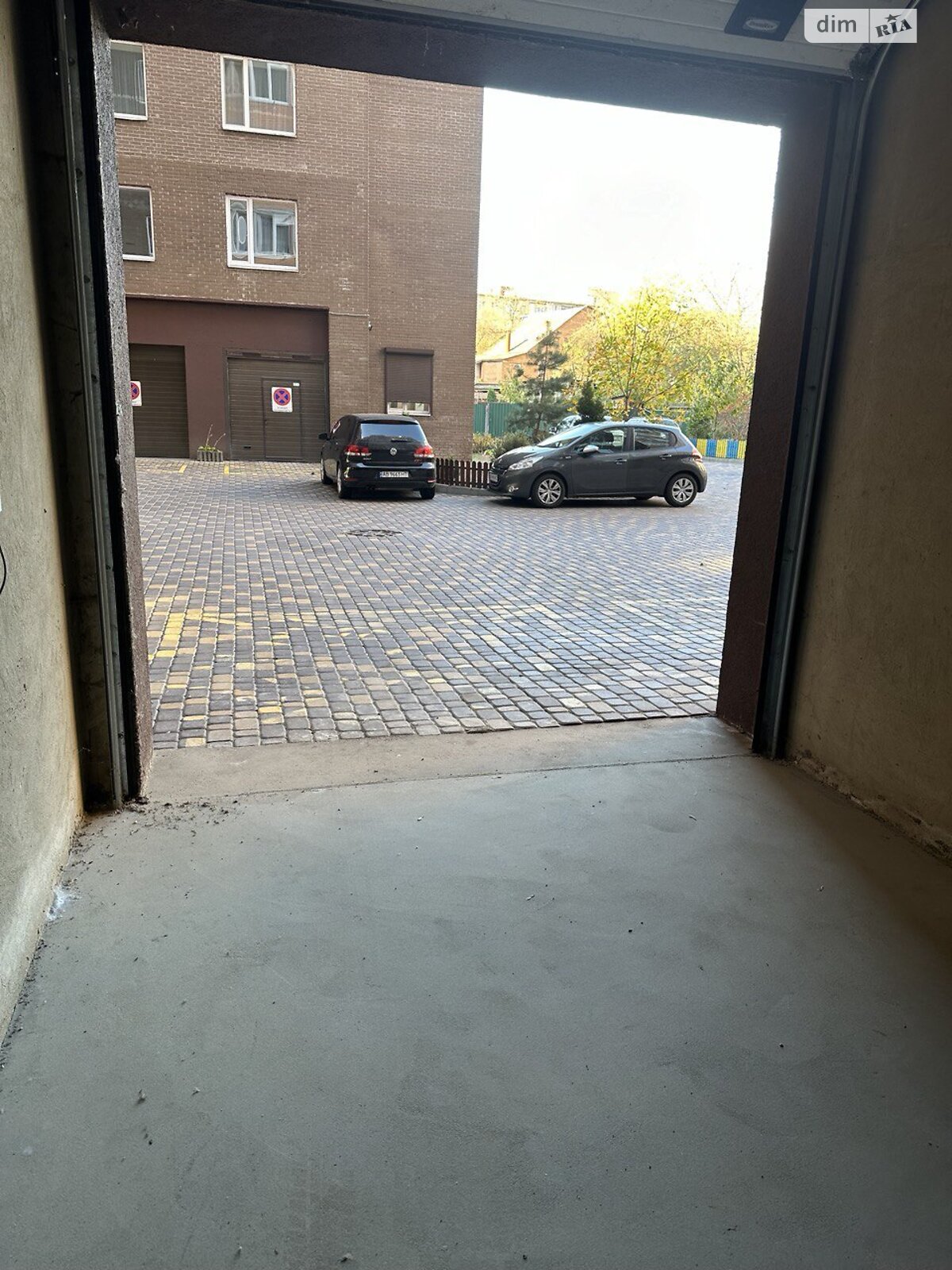 Отдельно стоящий гараж под легковое авто в Виннице, площадь 20 кв.м. фото 1 Отдельно стоящий гараж под легковое авто в Виннице, площадь 20 кв.м. фото 1