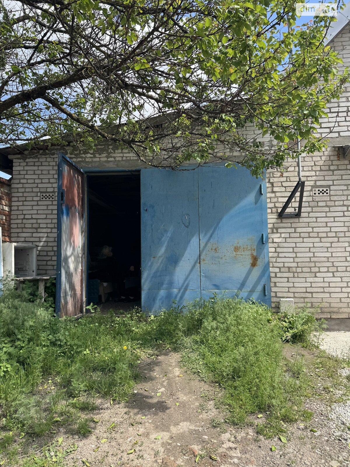 Отдельно стоящий гараж под бус в Виннице, площадь 45 кв.м. фото 1 Отдельно стоящий гараж под бус в Виннице, площадь 45 кв.м. фото 1