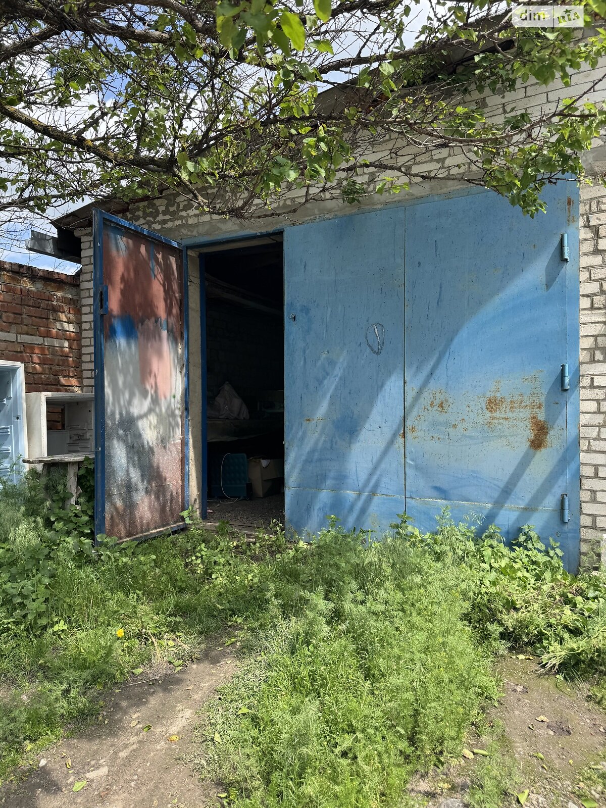 Отдельно стоящий гараж под бус в Виннице, площадь 45 кв.м. фото 1 Отдельно стоящий гараж под бус в Виннице, площадь 45 кв.м. фото 1