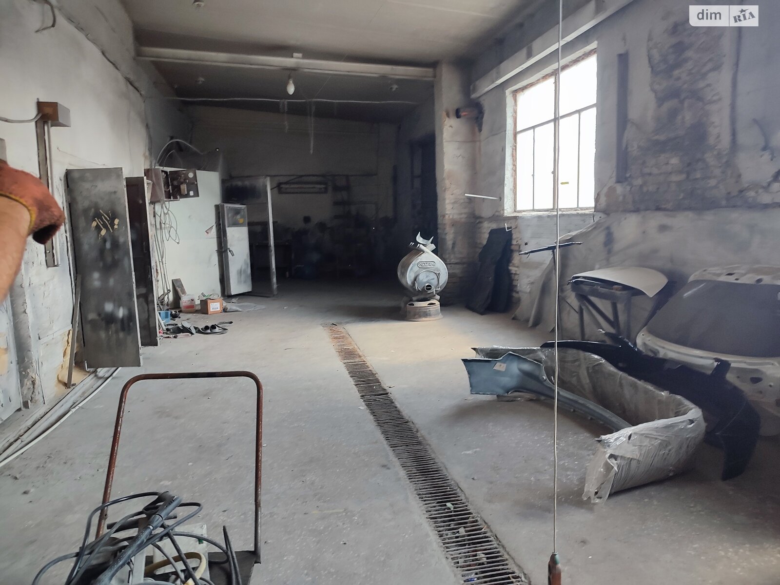 Отдельно стоящий гараж под бус в Виннице, площадь 180 кв.м. фото 1