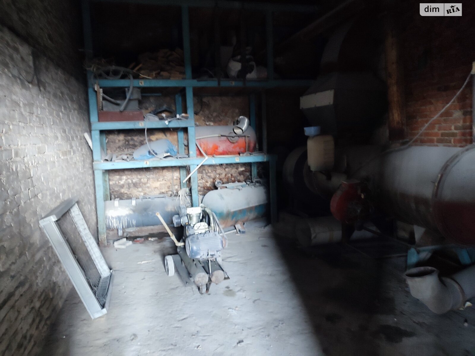 Отдельно стоящий гараж под бус в Виннице, площадь 180 кв.м. фото 1