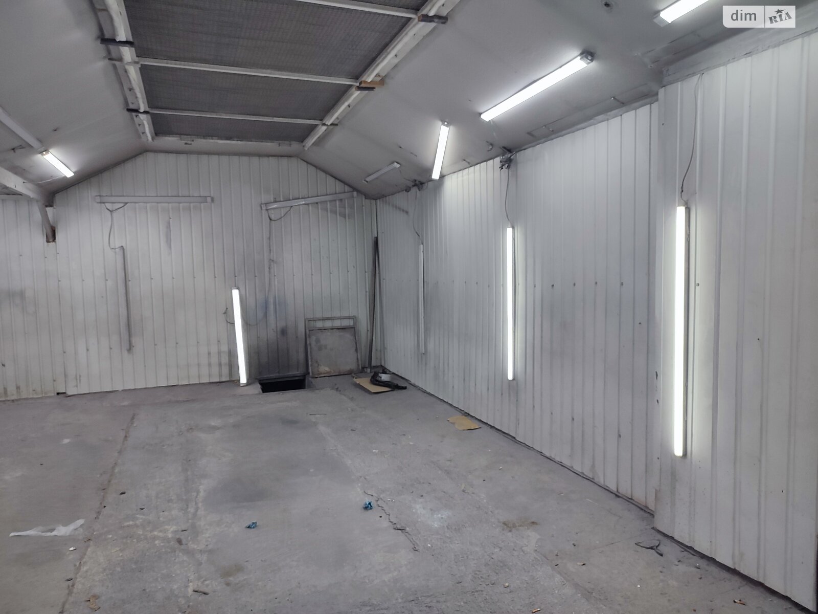 Отдельно стоящий гараж под бус в Виннице, площадь 180 кв.м. фото 1