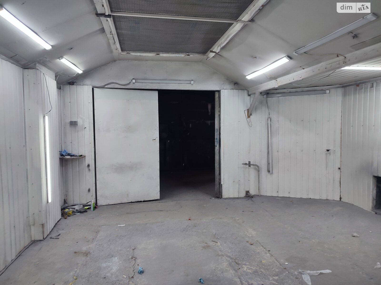 Отдельно стоящий гараж под бус в Виннице, площадь 180 кв.м. фото 1