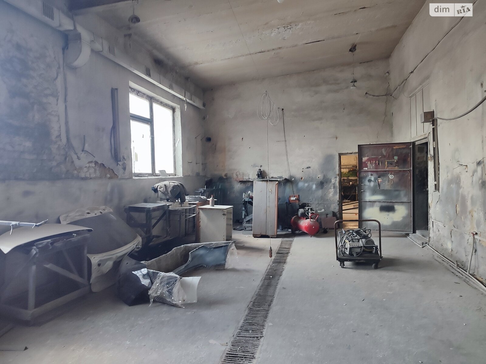 Отдельно стоящий гараж под бус в Виннице, площадь 180 кв.м. фото 1