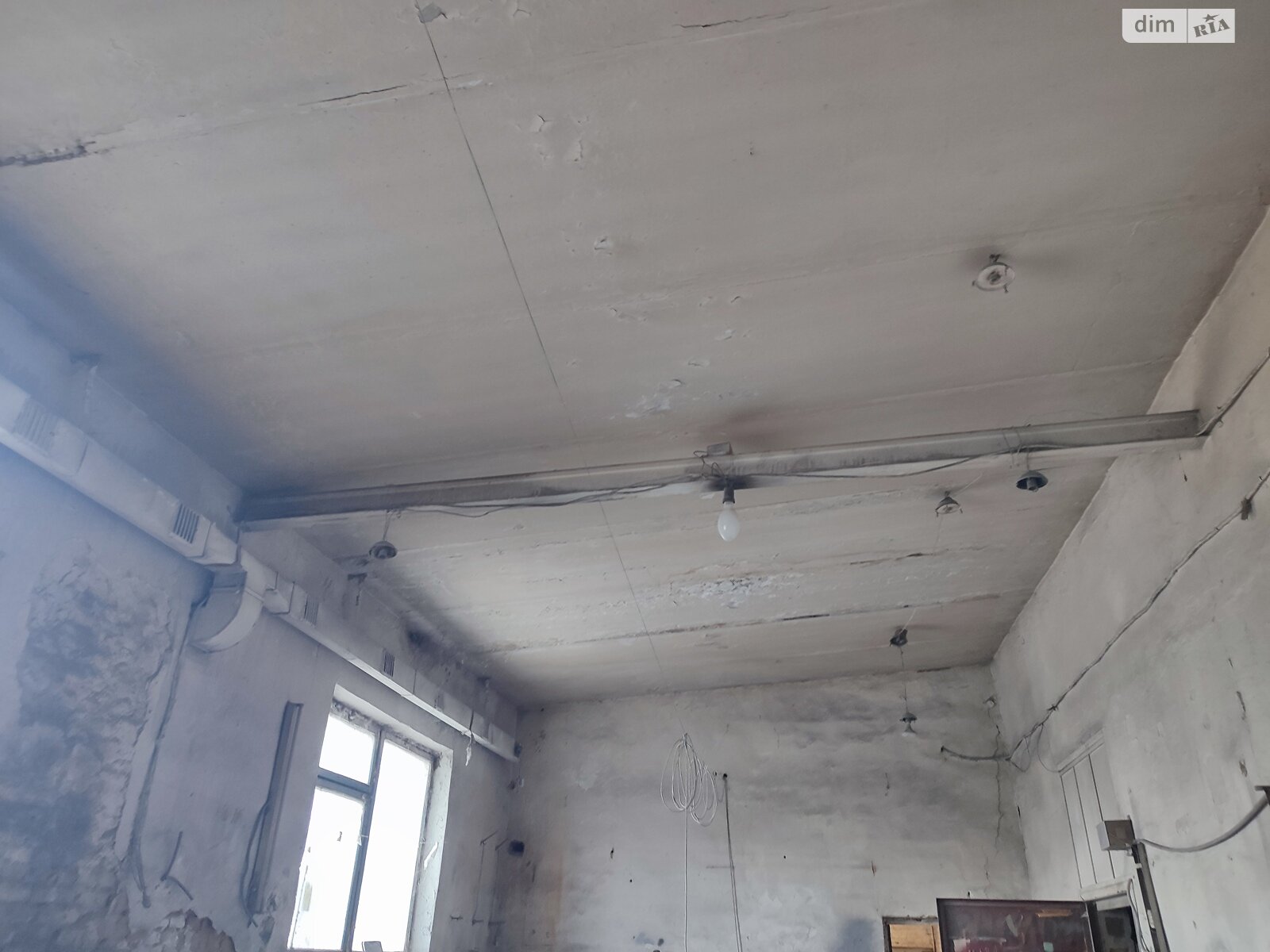 Отдельно стоящий гараж под бус в Виннице, площадь 180 кв.м. фото 1