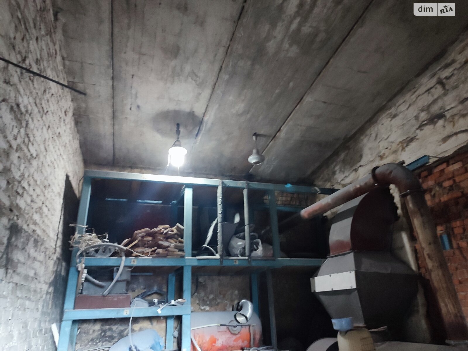 Отдельно стоящий гараж под бус в Виннице, площадь 180 кв.м. фото 1