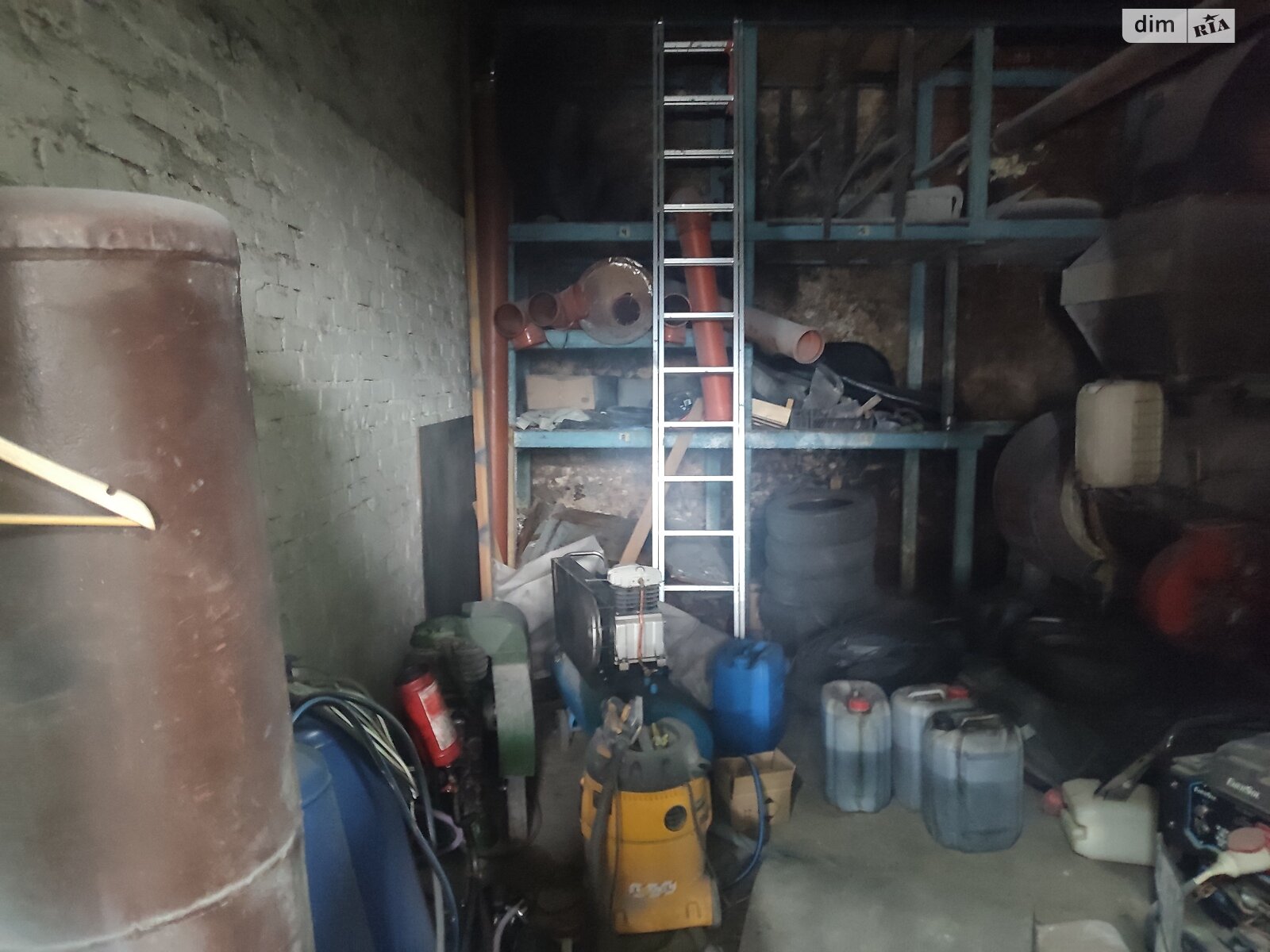 Отдельно стоящий гараж под бус в Виннице, площадь 180 кв.м. фото 1