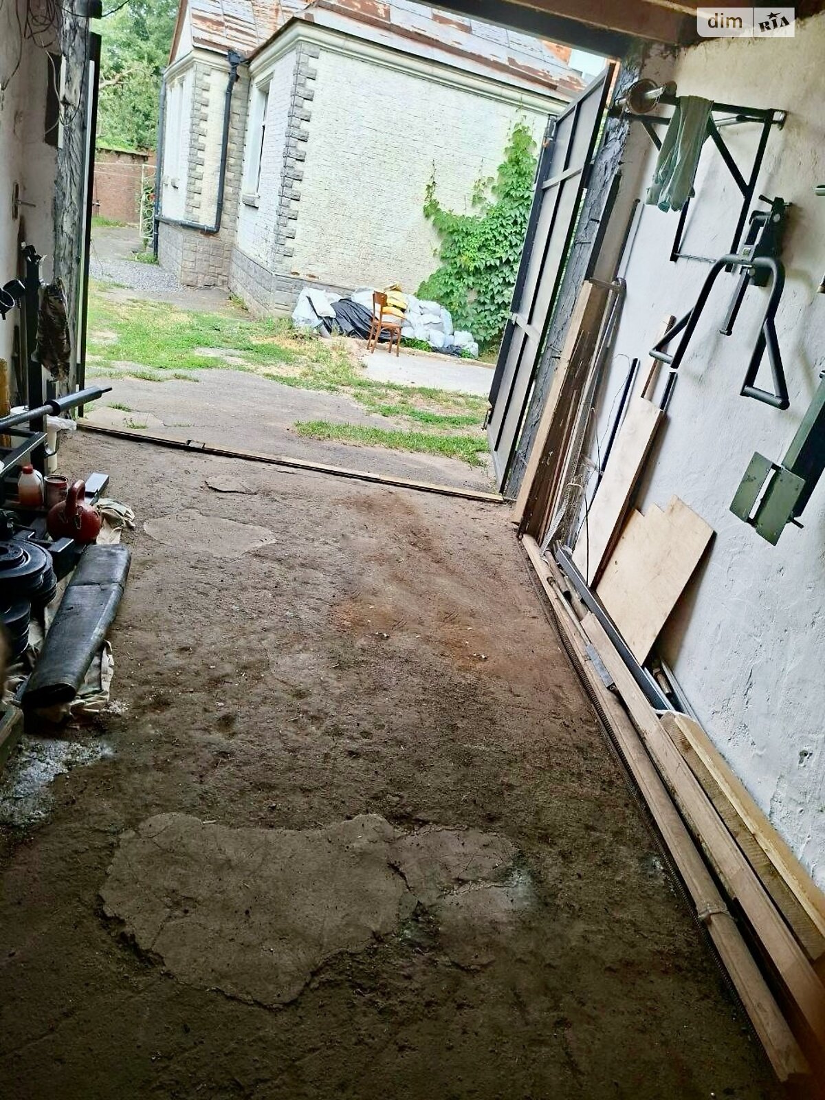 Отдельно стоящий гараж под легковое авто в Виннице, площадь 25 кв.м. фото 1 Отдельно стоящий гараж под легковое авто в Виннице, площадь 25 кв.м. фото 1