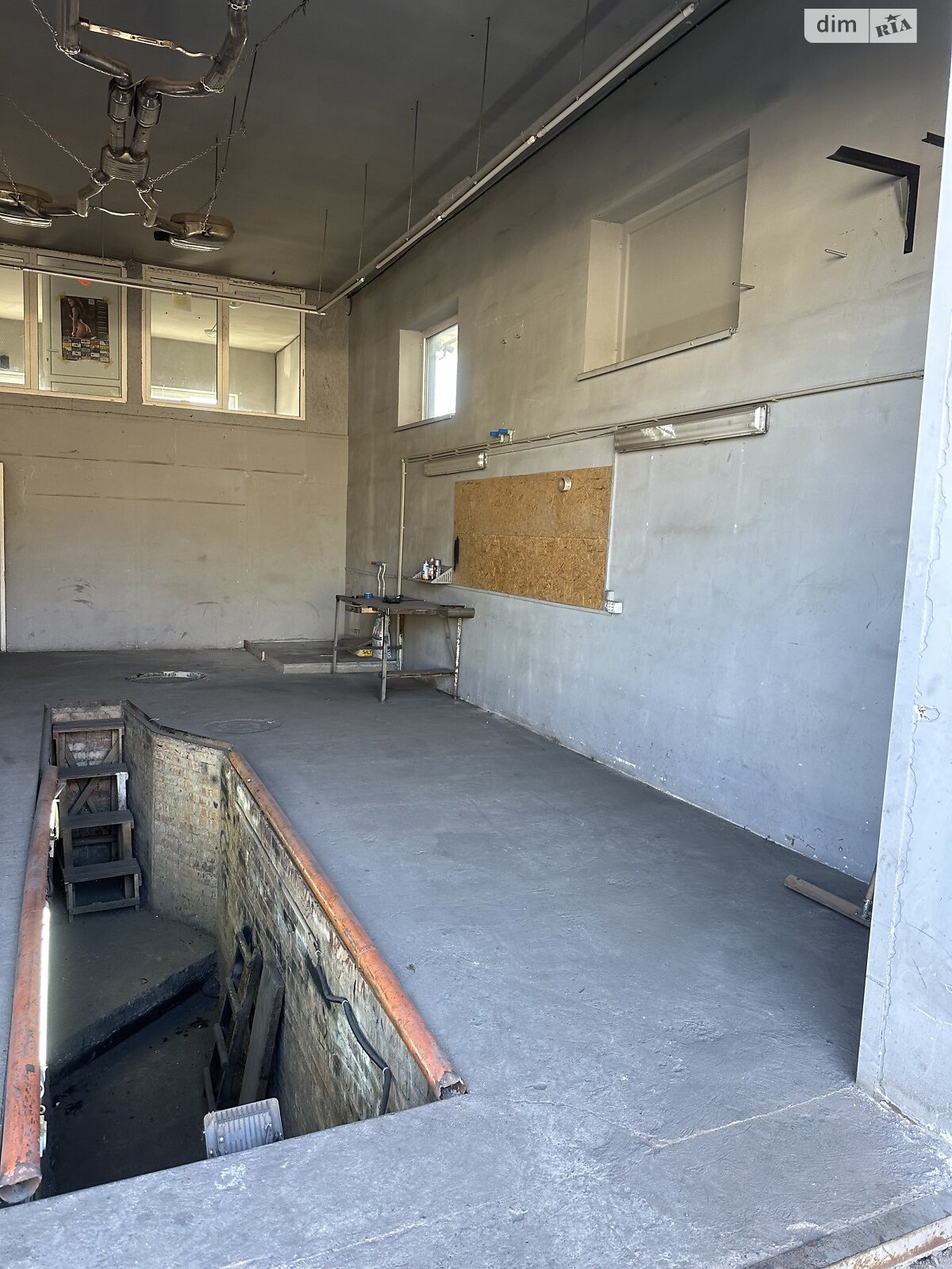 Отдельно стоящий гараж универсальный в Виннице, площадь 74 кв.м. фото 1 Отдельно стоящий гараж универсальный в Виннице, площадь 74 кв.м. фото 1