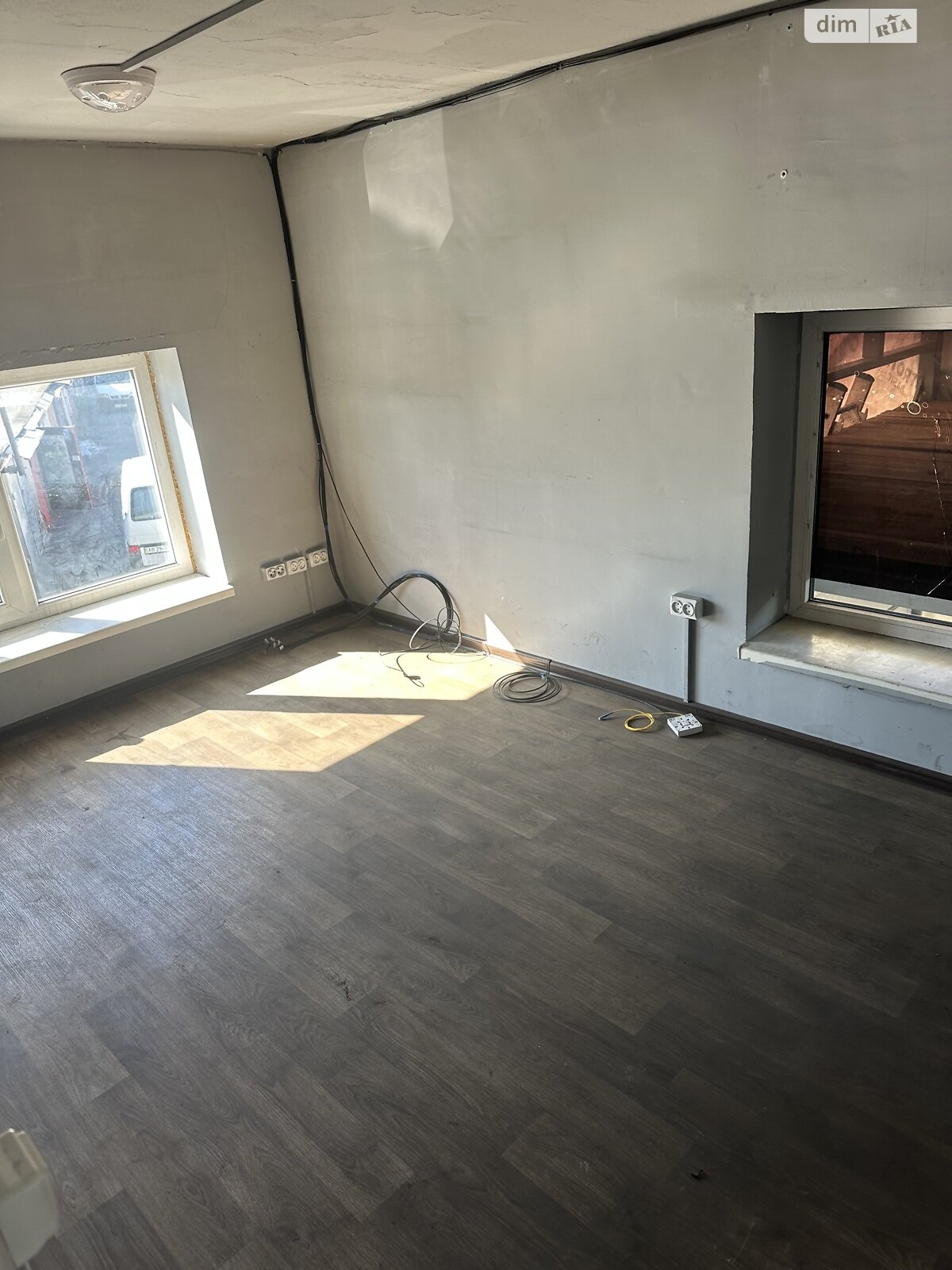 Отдельно стоящий гараж универсальный в Виннице, площадь 74 кв.м. фото 1 Отдельно стоящий гараж универсальный в Виннице, площадь 74 кв.м. фото 1