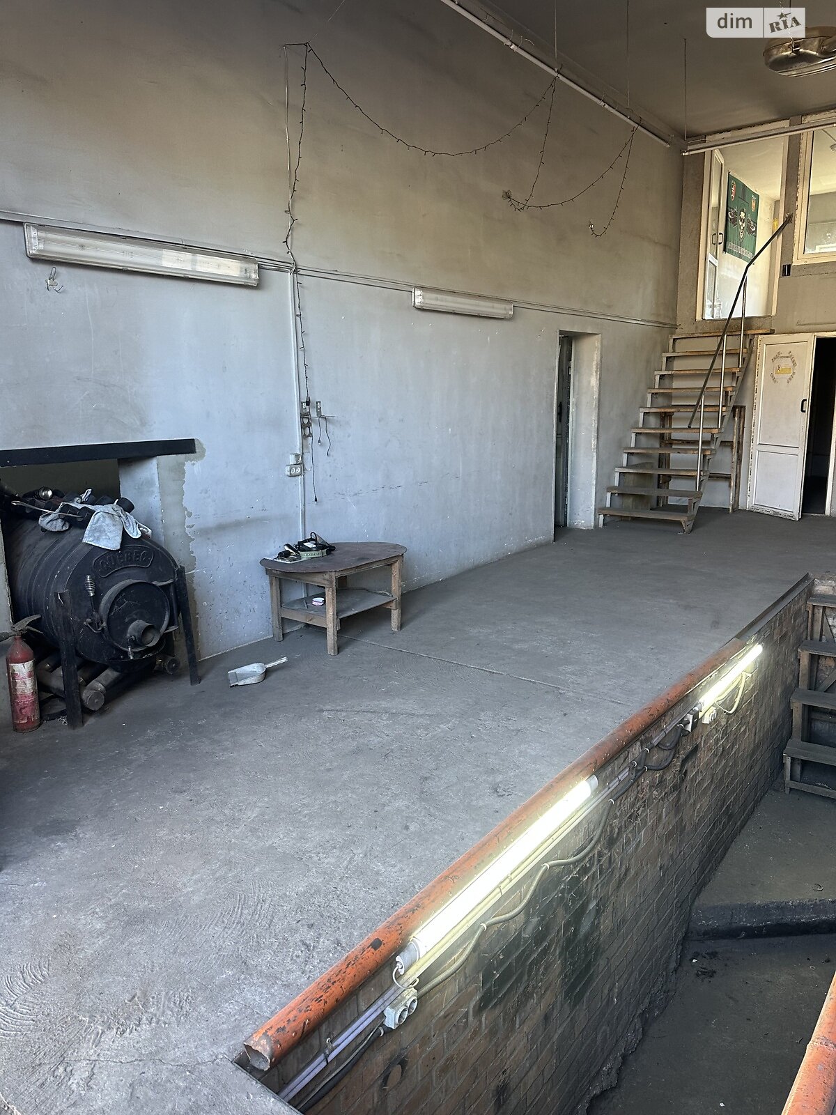 Отдельно стоящий гараж универсальный в Виннице, площадь 74 кв.м. фото 1 Отдельно стоящий гараж универсальный в Виннице, площадь 74 кв.м. фото 1