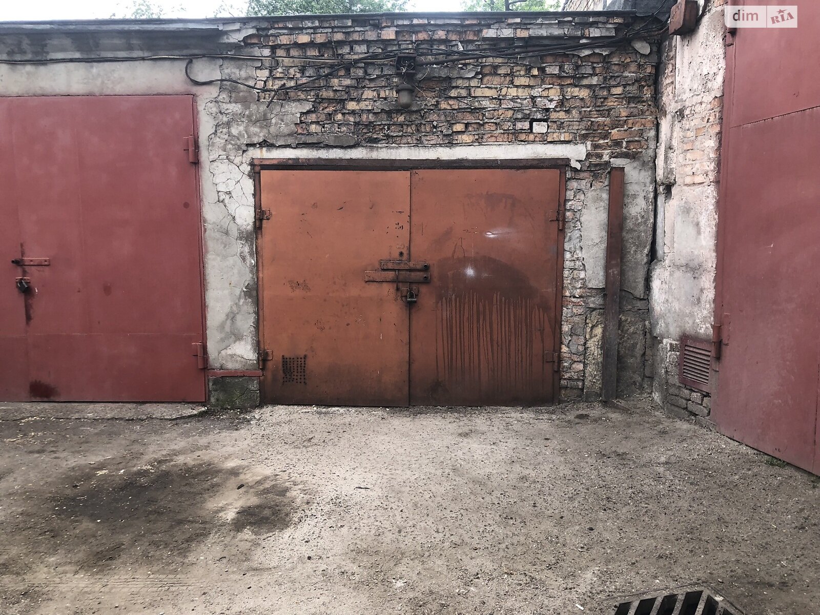Окремий гараж під легкове авто в Запоріжжі, площа 17.2 кв.м. фото 1 Окремий гараж під легкове авто в Запоріжжі, площа 17.2 кв.м. фото 1