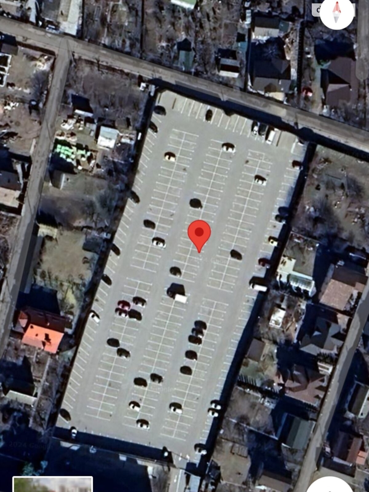 Место на подземном паркинге под легковое авто в Чайках, площадь 10 кв.м. фото 1